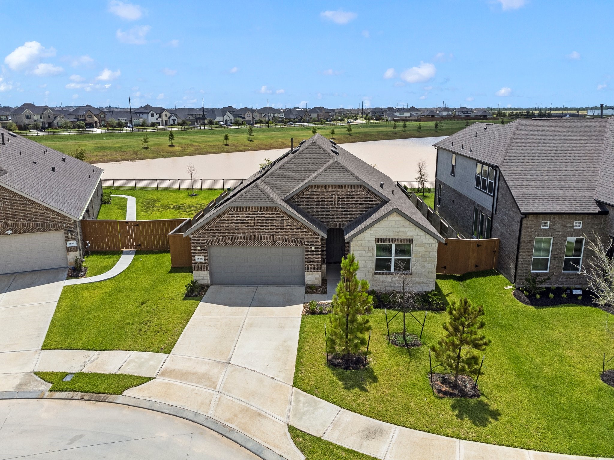 1648 Daylight Lake Drive