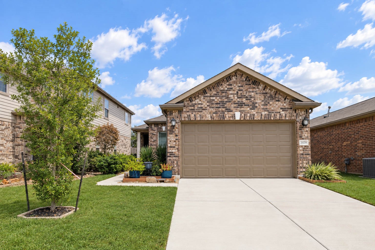 25226 Squire Knoll Street