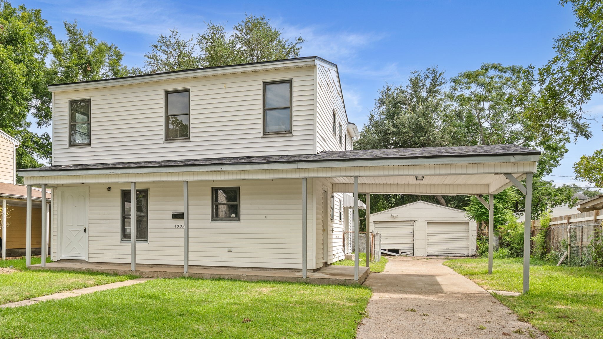 Listing photo 1