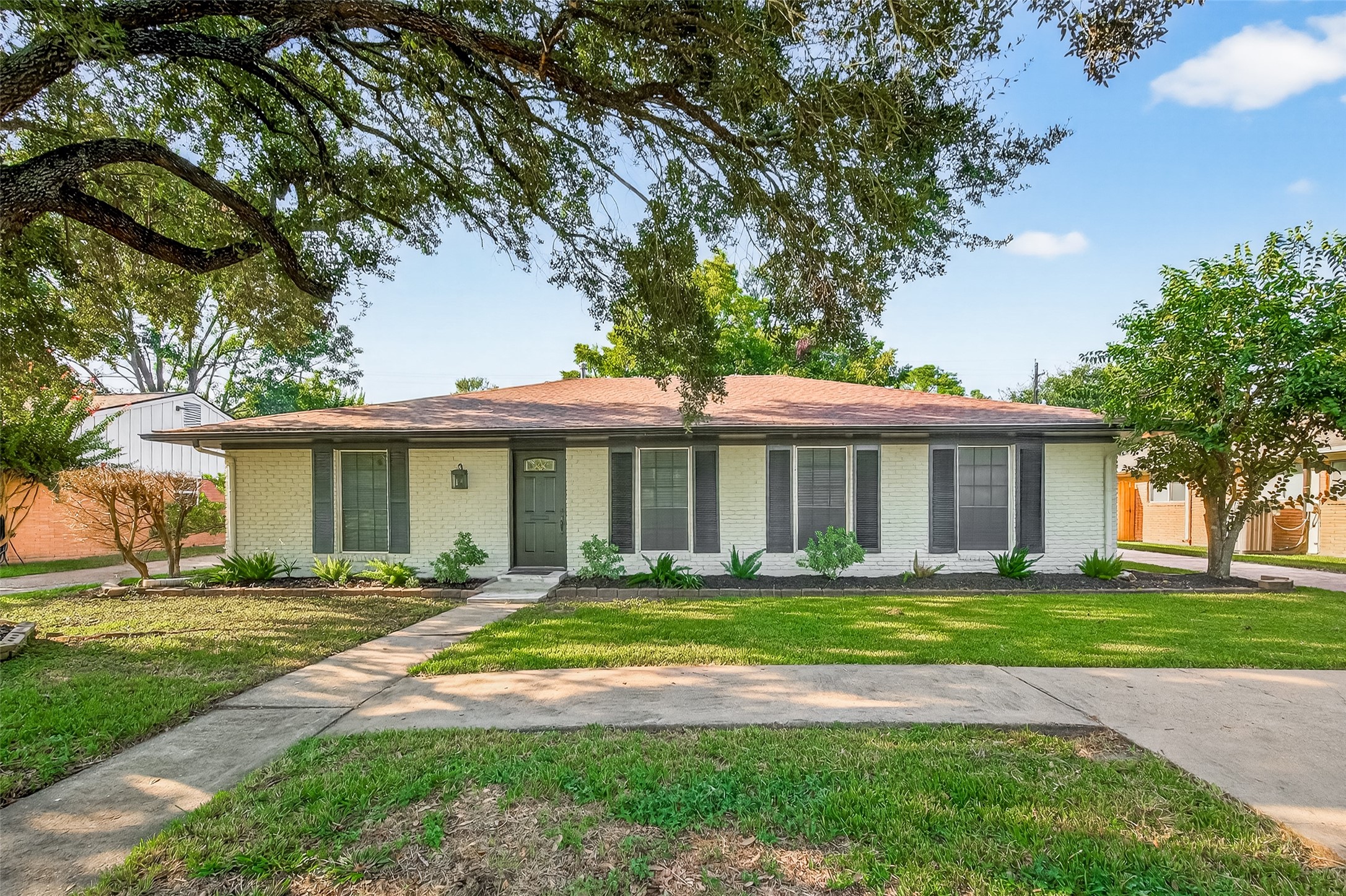 5731 Willowbend Boulevard