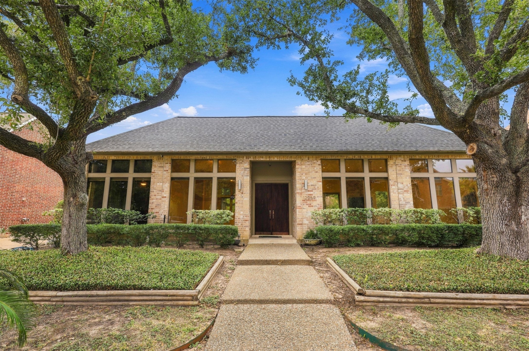 12059 S Circle Drive