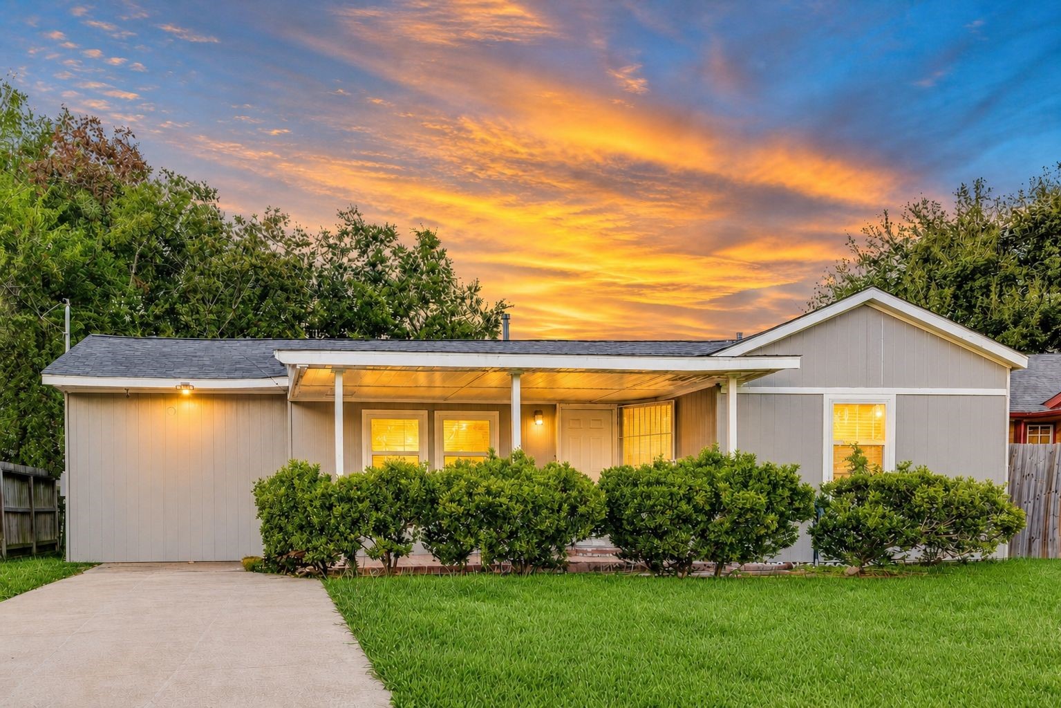 907 Whitaker Avenue