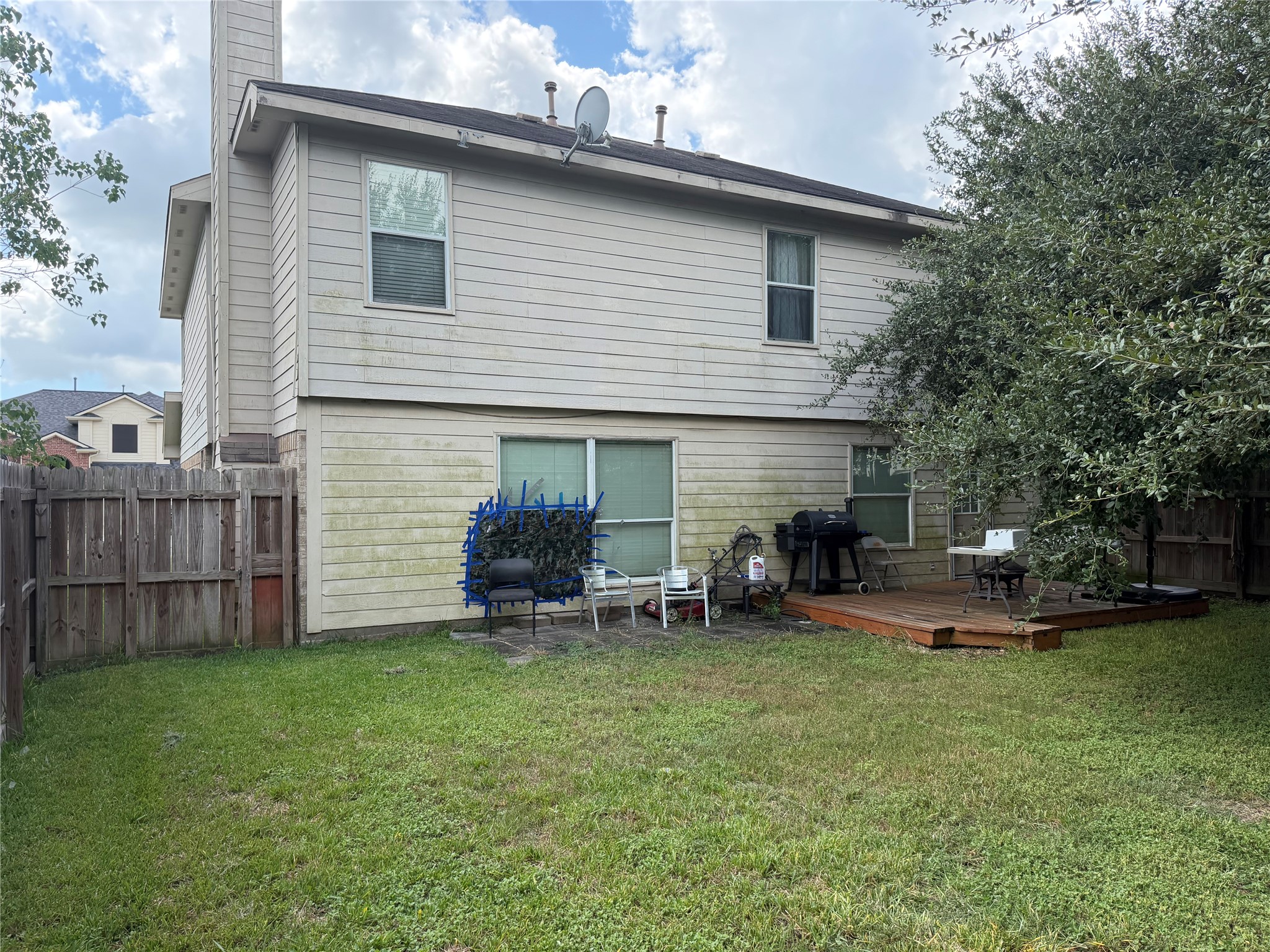 Listing photo 2