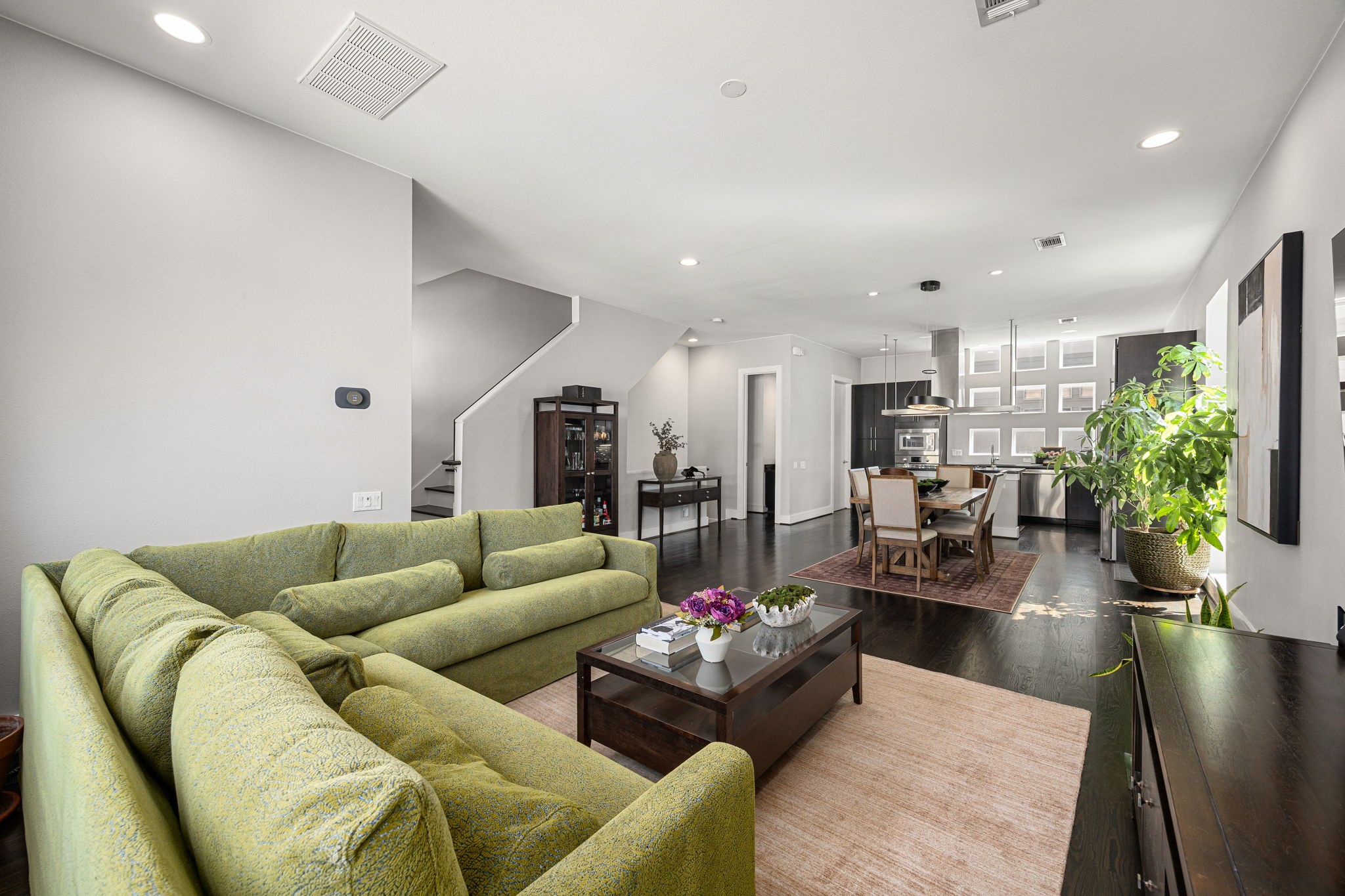 1232 W 24th Street