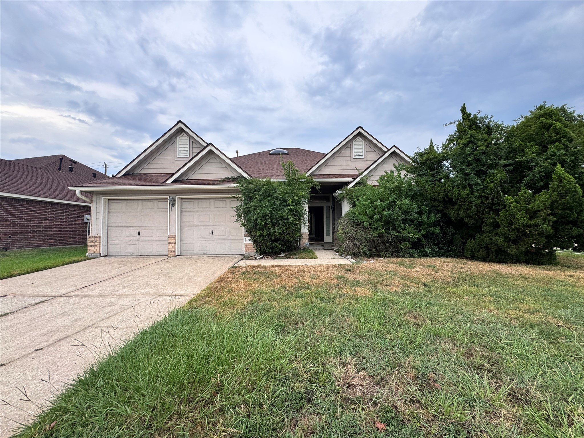 15127 Mountain Heights Drive