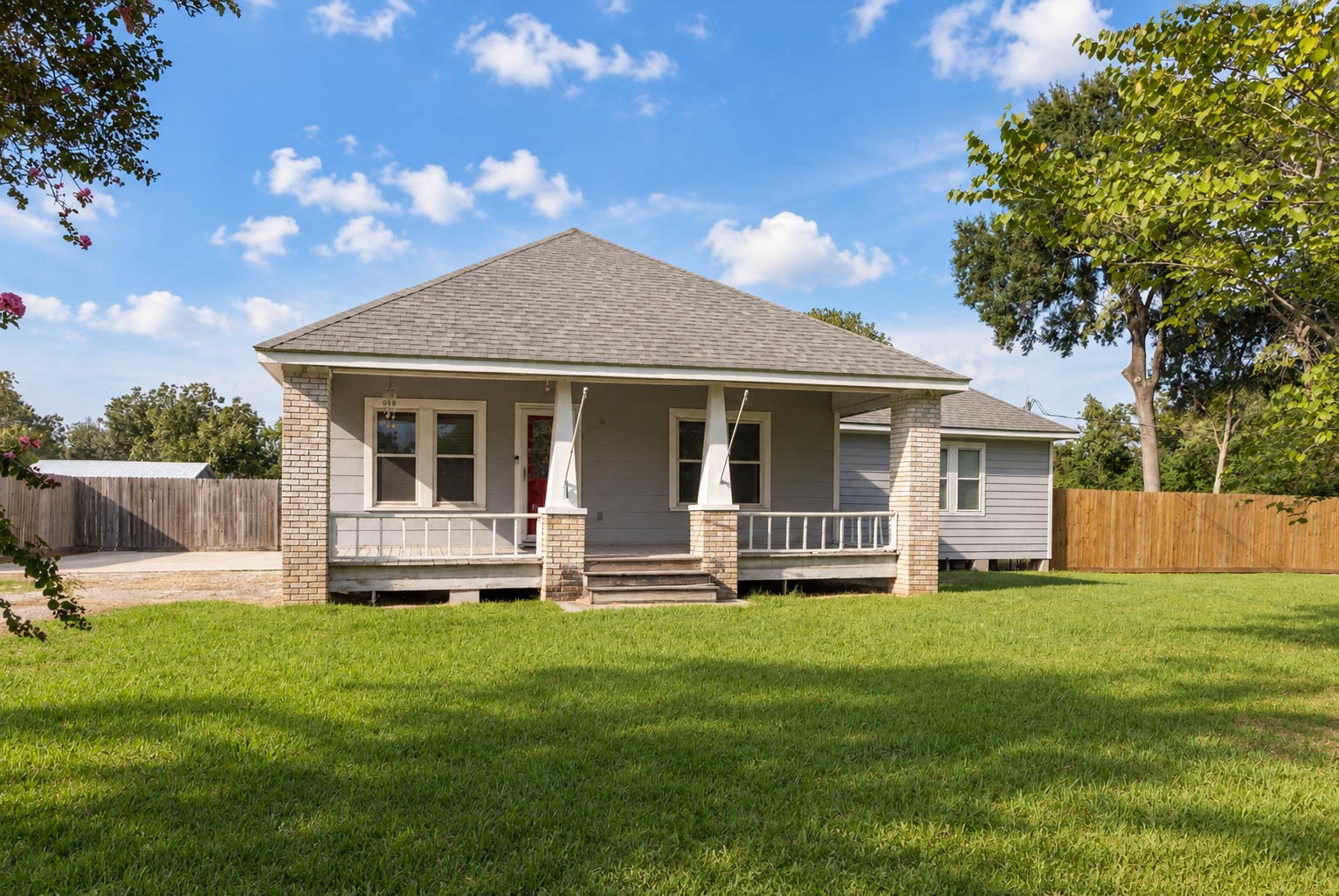 Listing photo 3