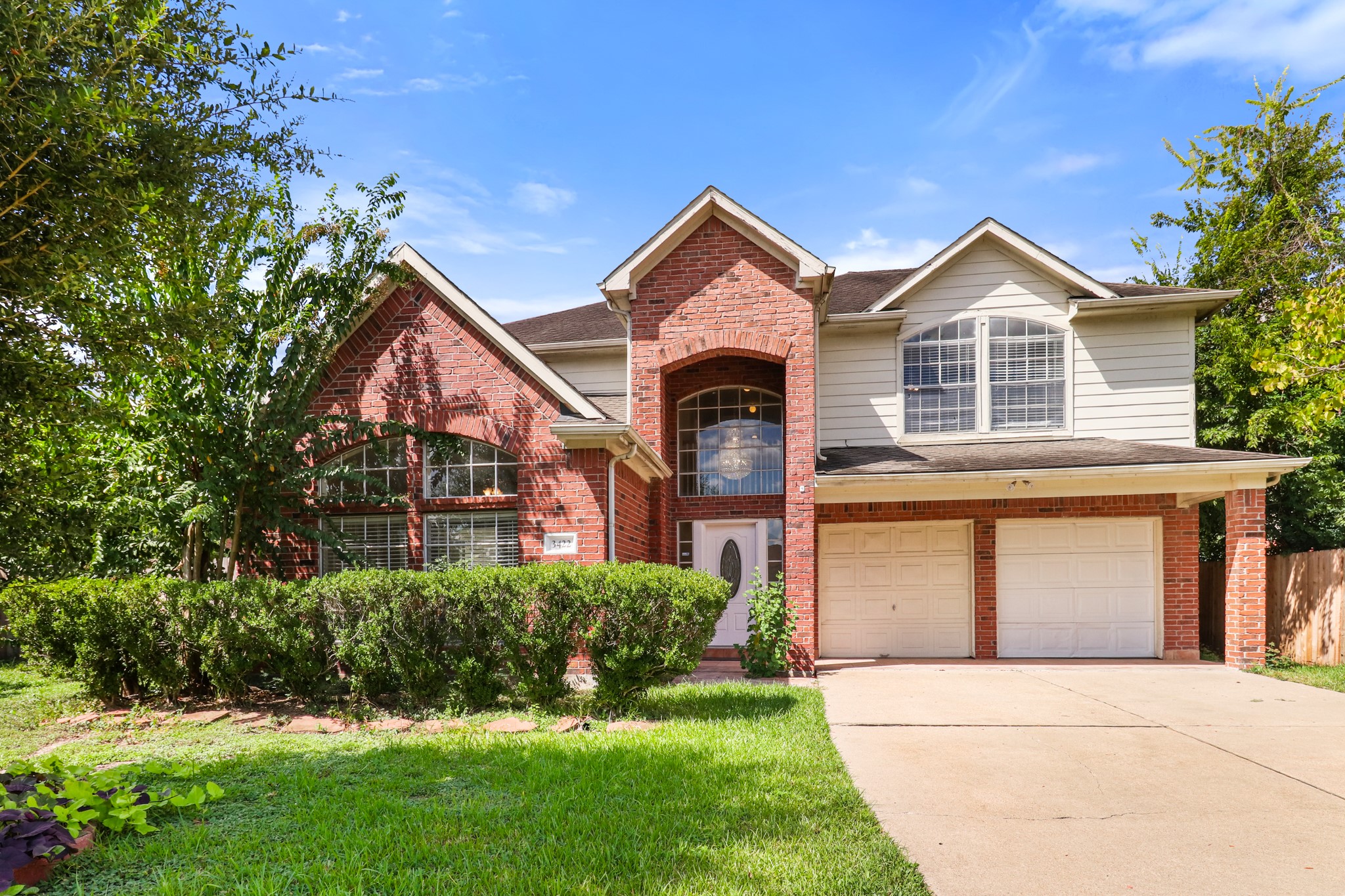 3422 Leila Oaks Court