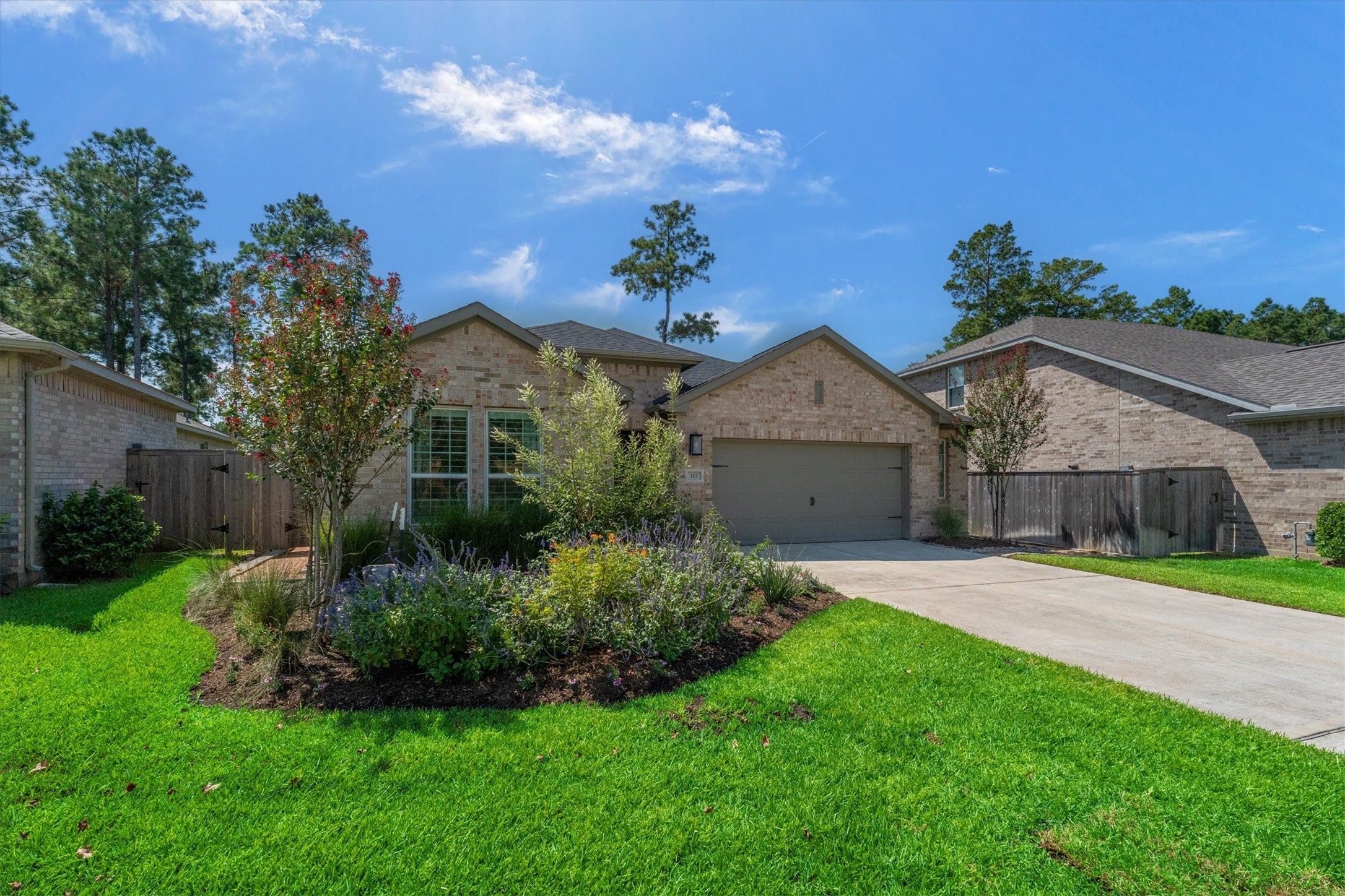 313 Royal Lily Trail
