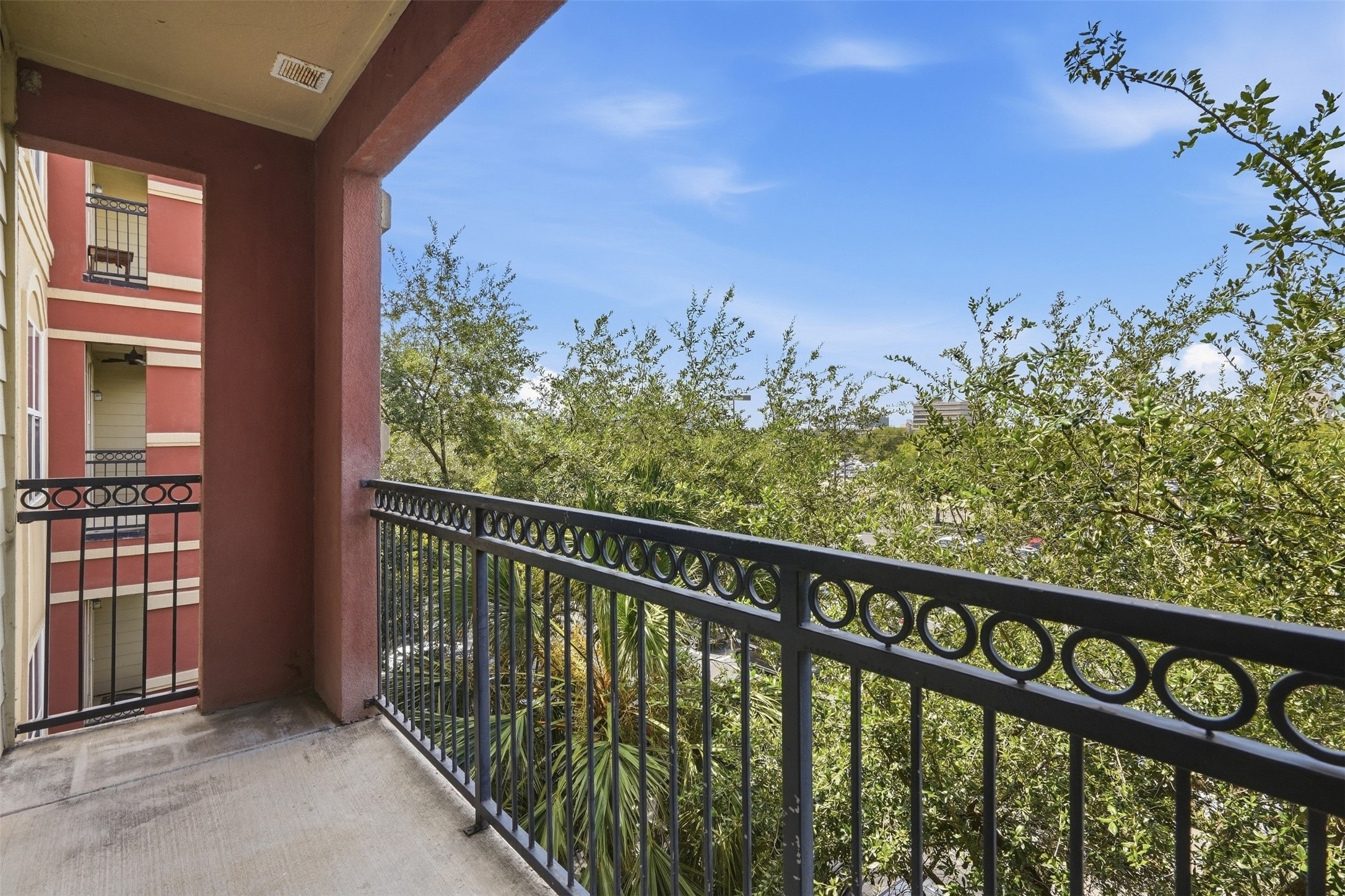 1711 Old Spanish Trail