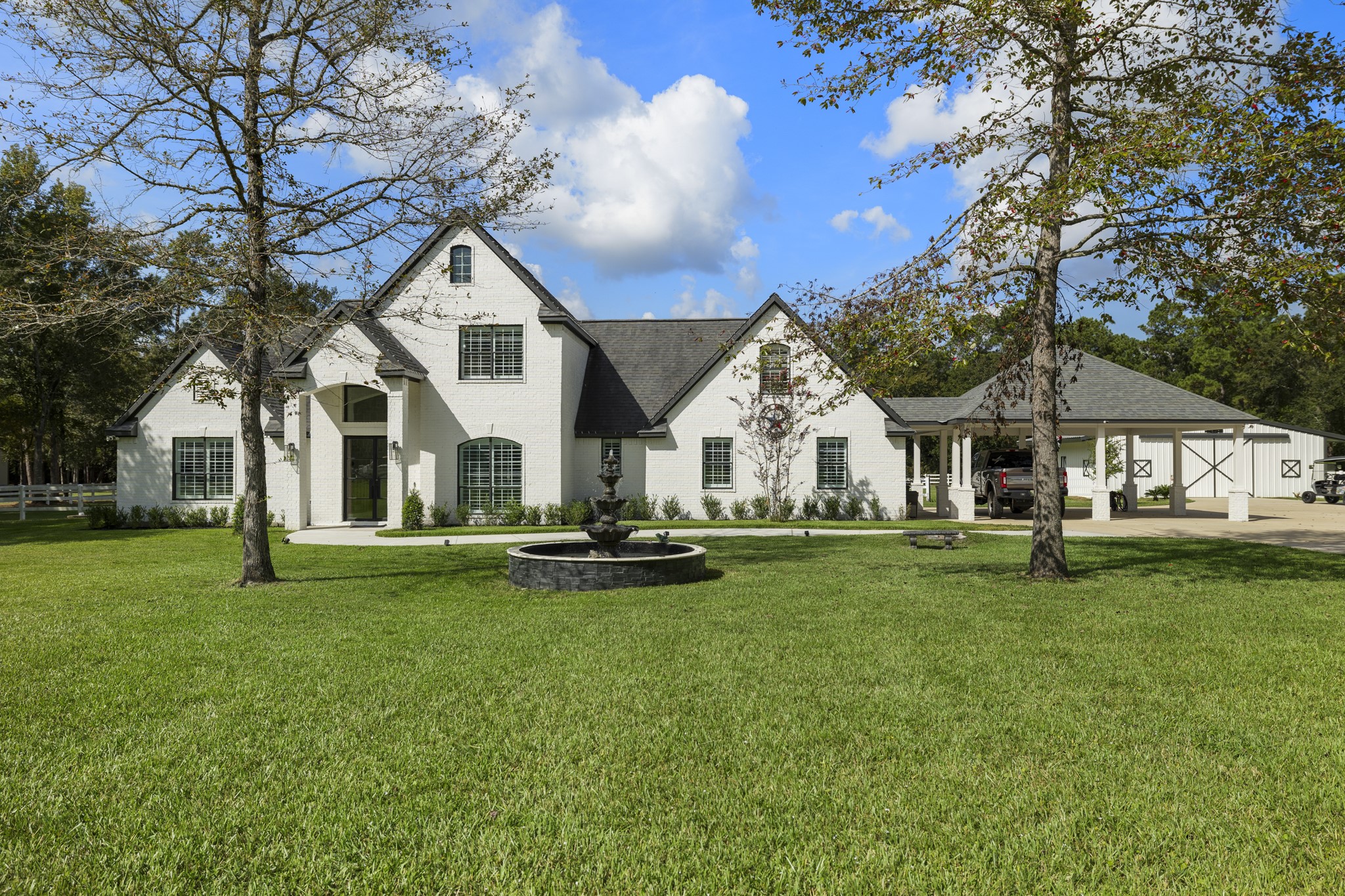 31219 Edgewater Dr Drive