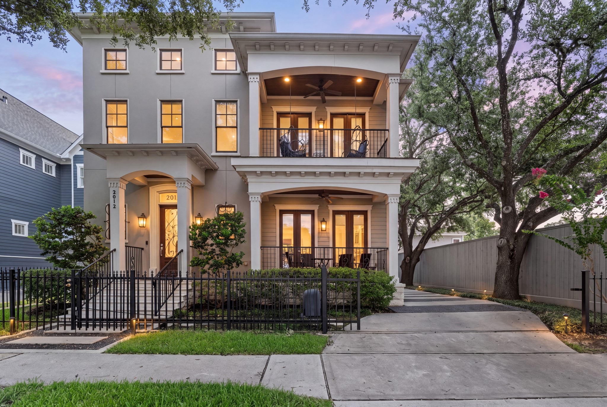 2012 Harvard Street