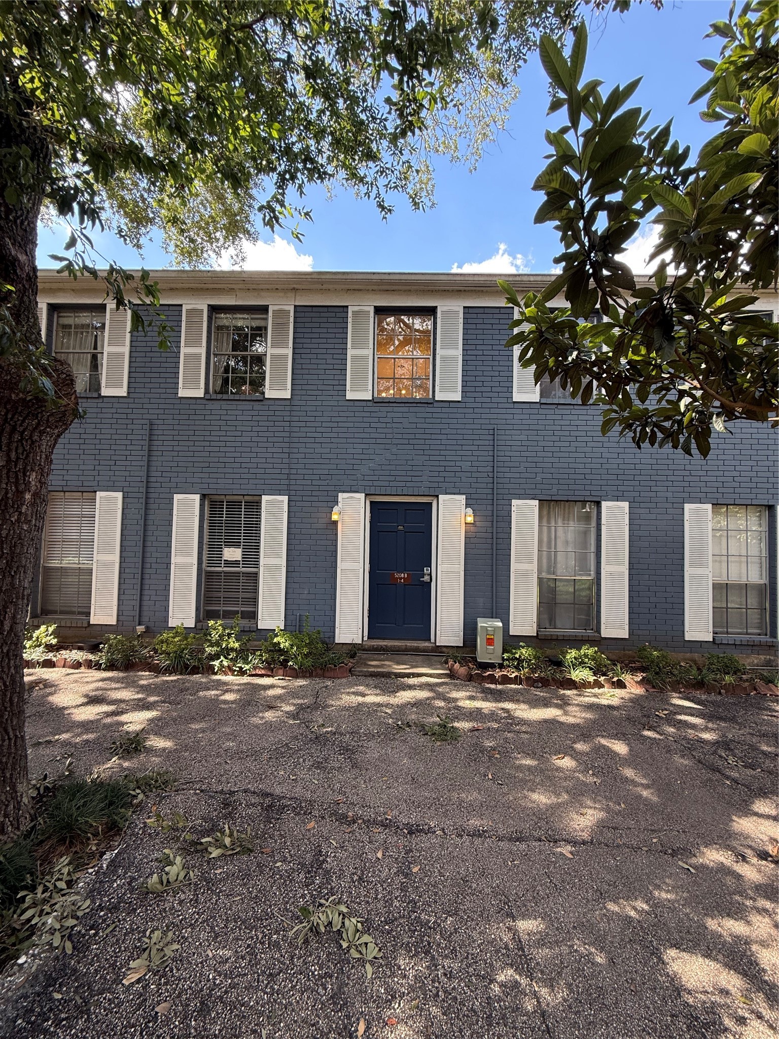 5208 Arboles Drive