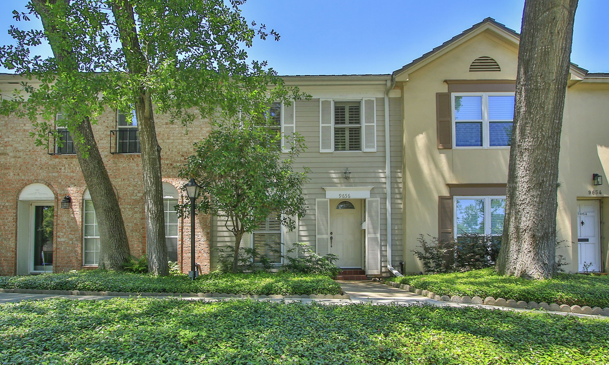 9656 Westview Drive