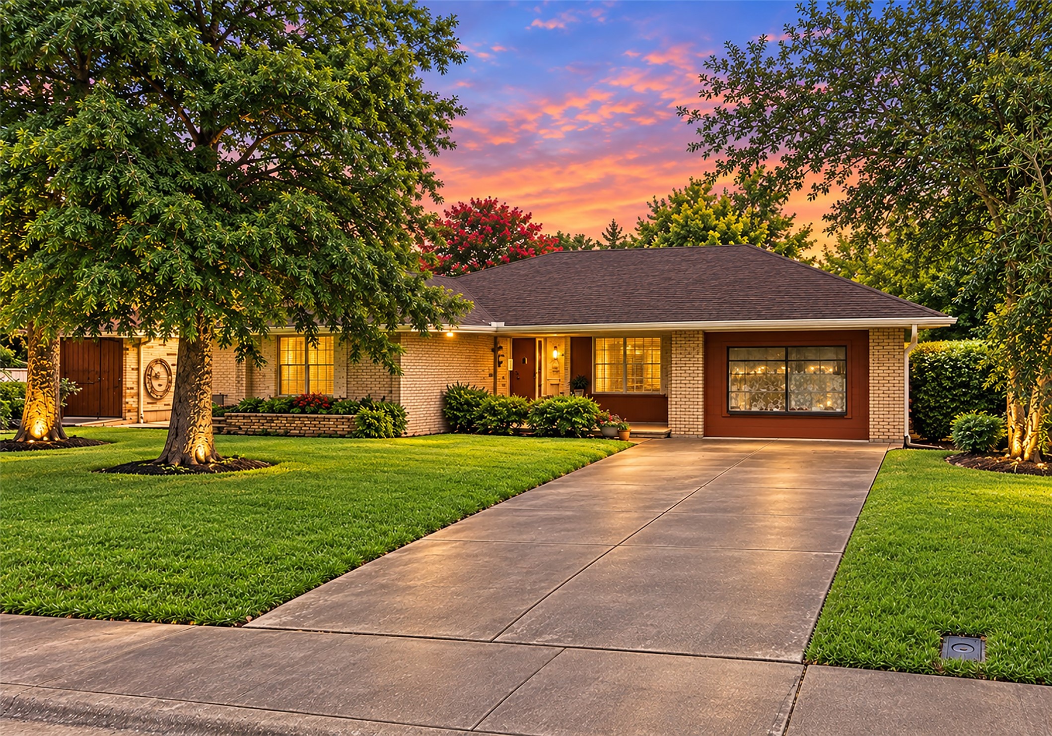 4805 Viking Drive