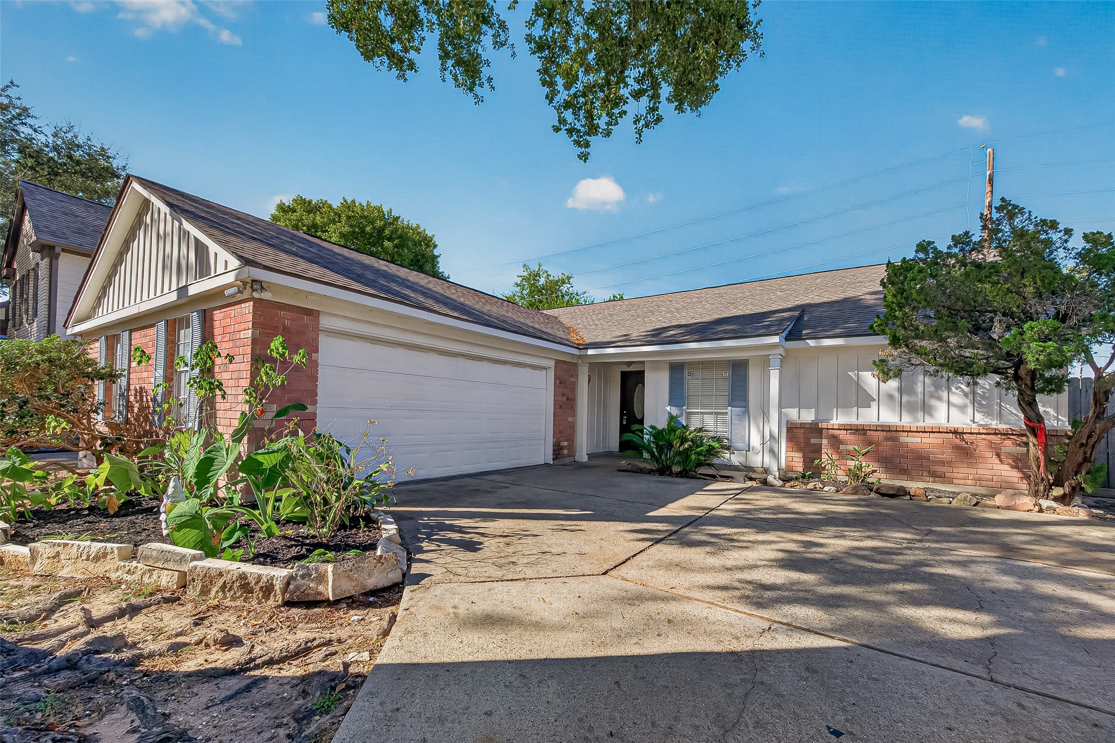 16026 Sweetwater Creek Drive