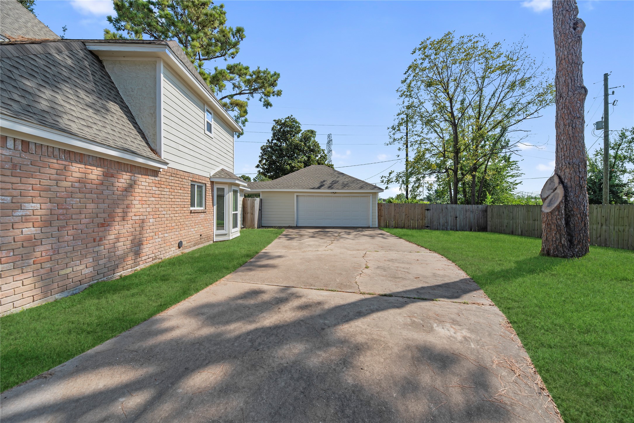 Listing photo 5