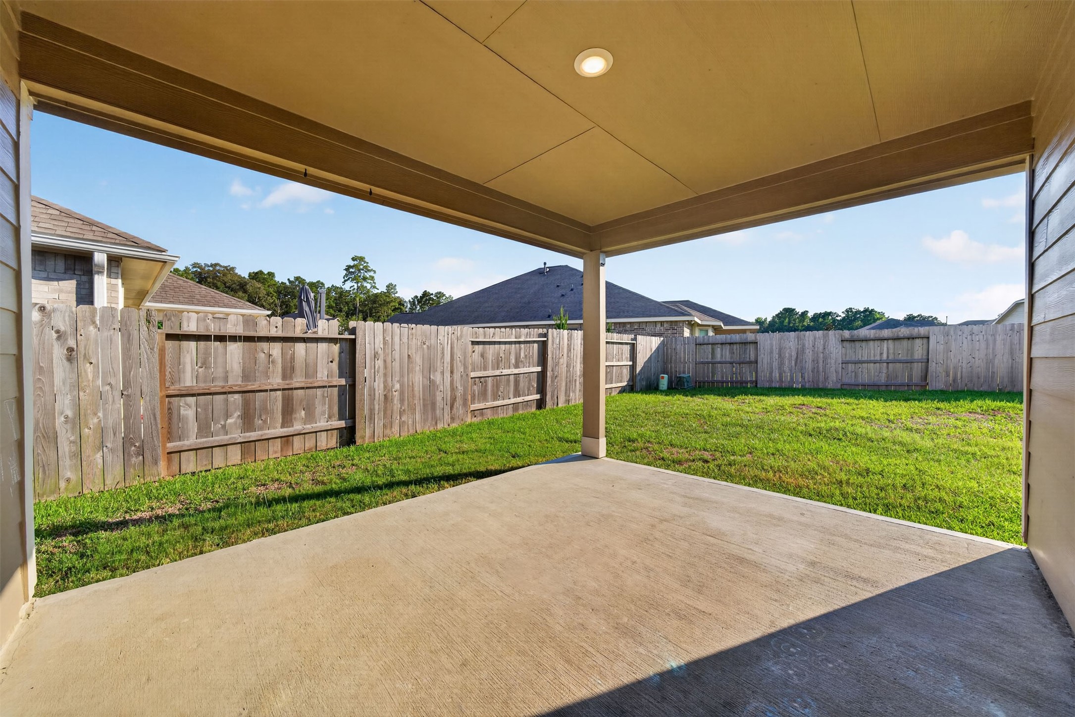 Listing photo 5