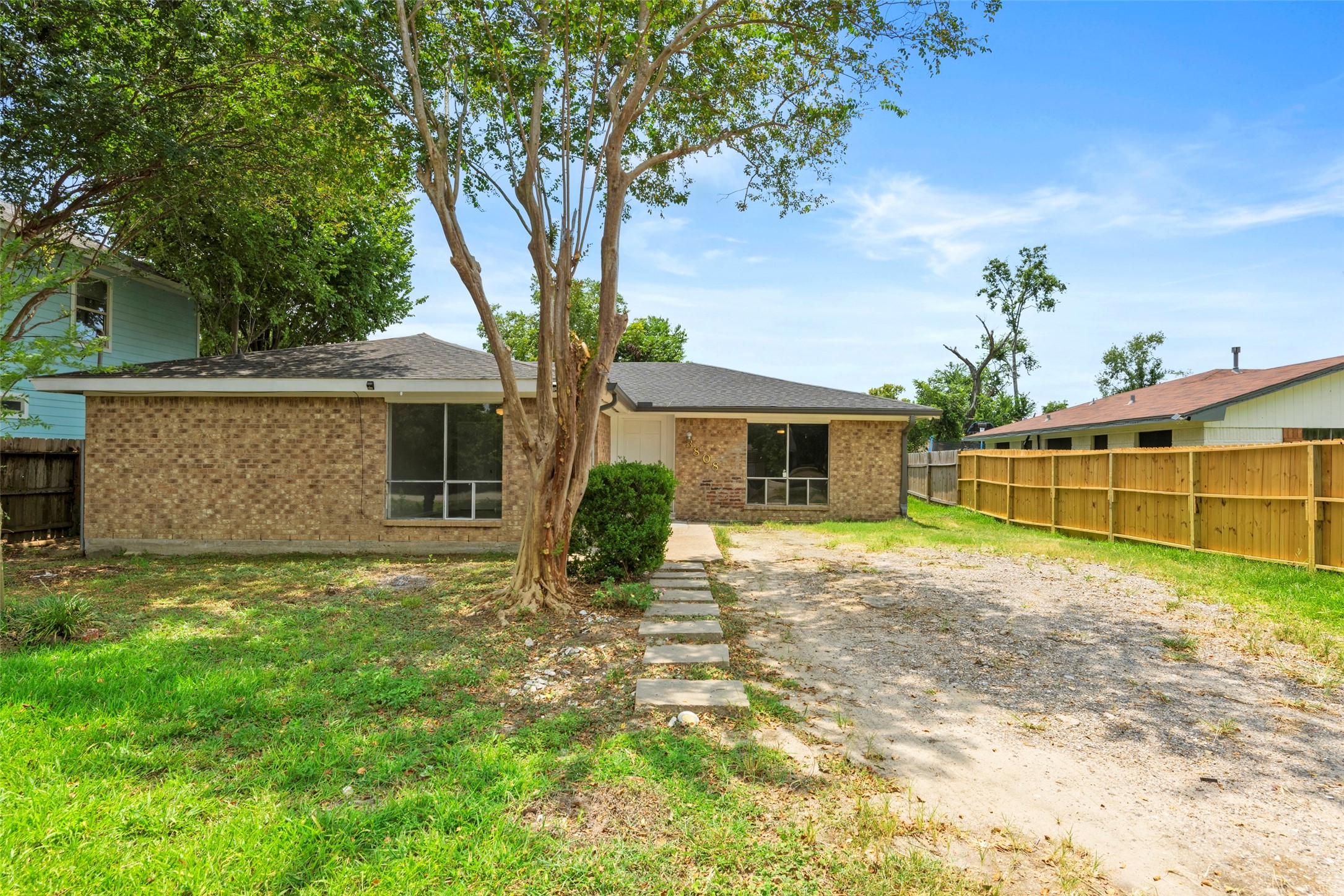 3808 Corto Street