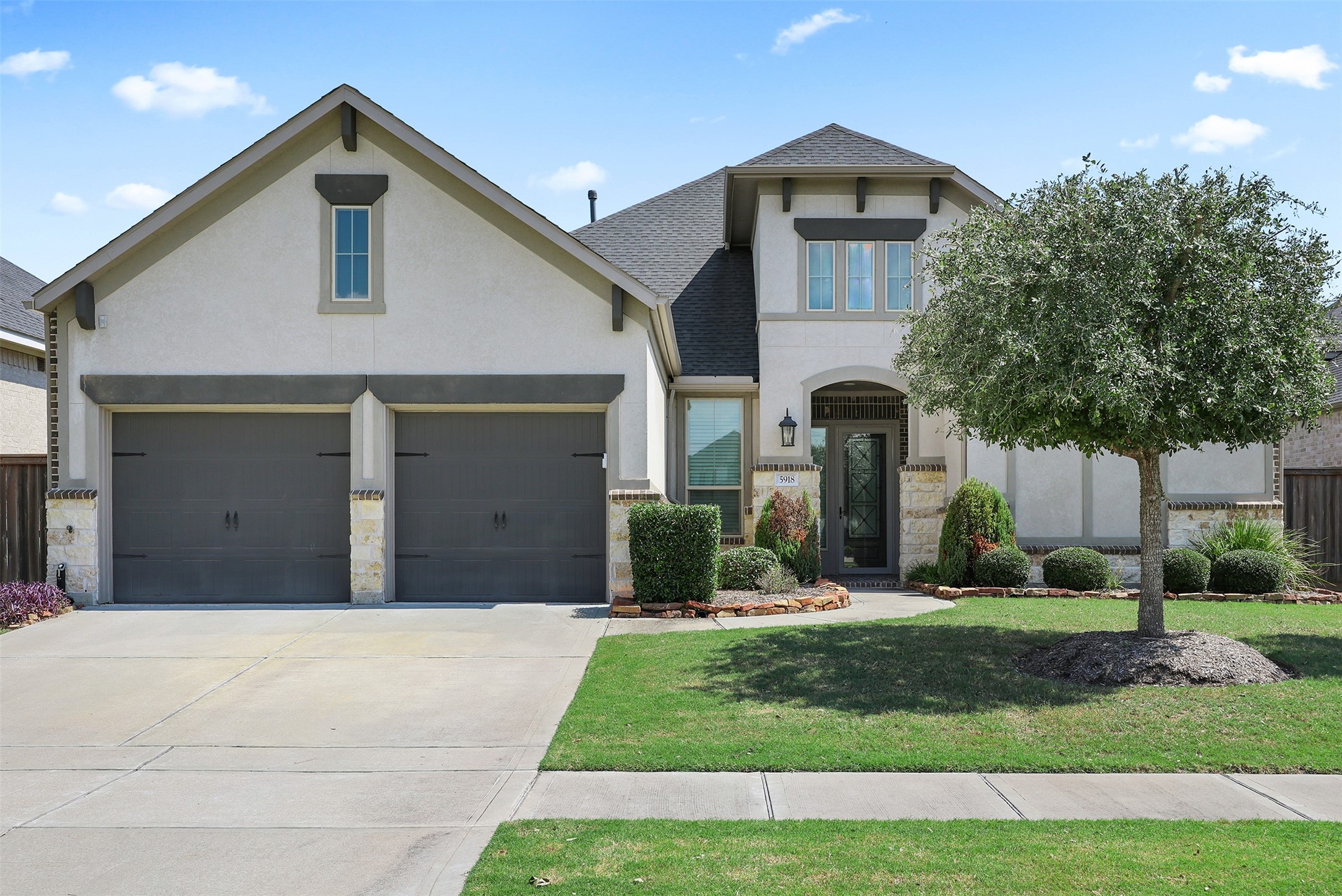 5918 Wedgewood Heights Way