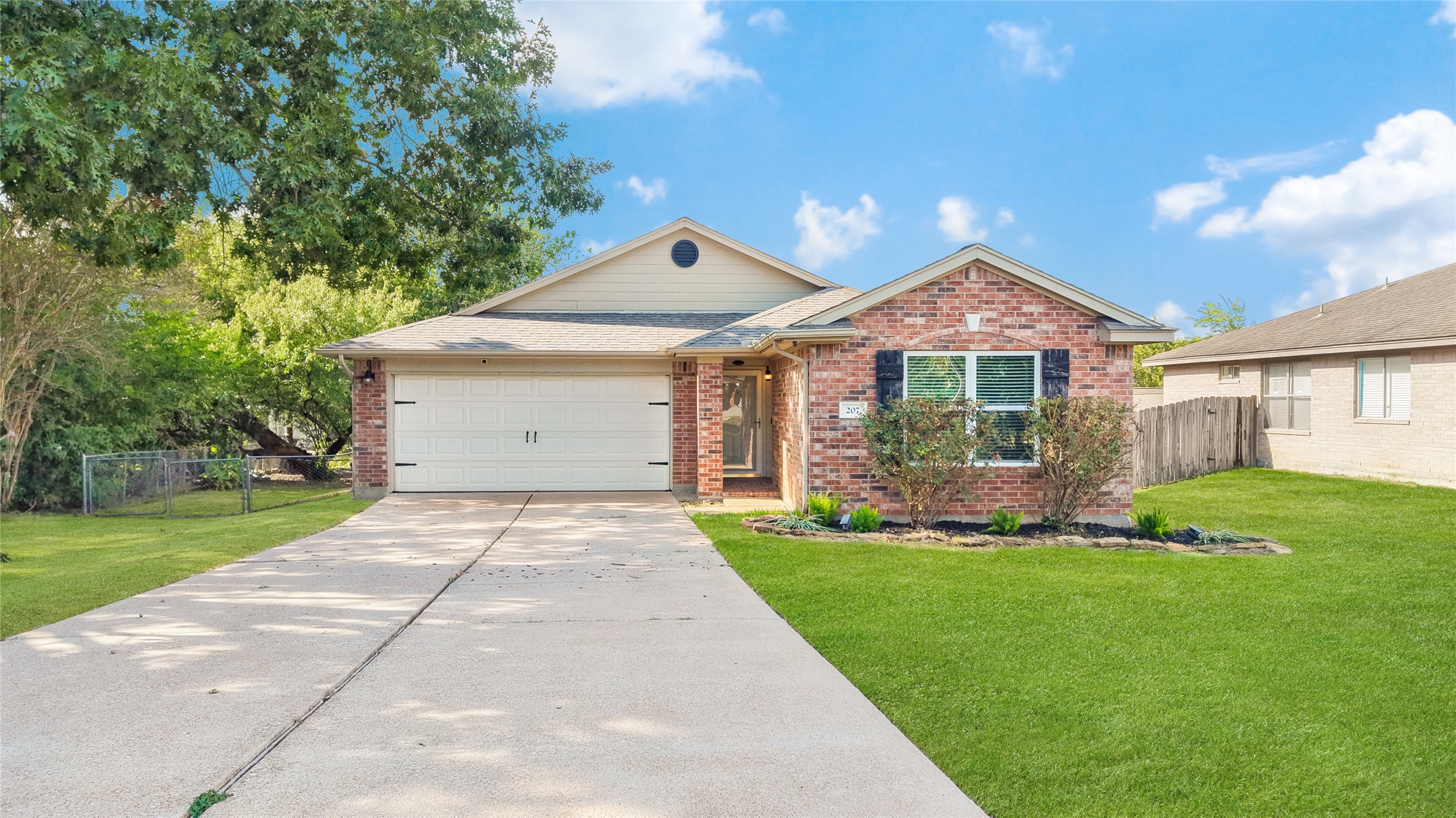 207 Leisure Lane