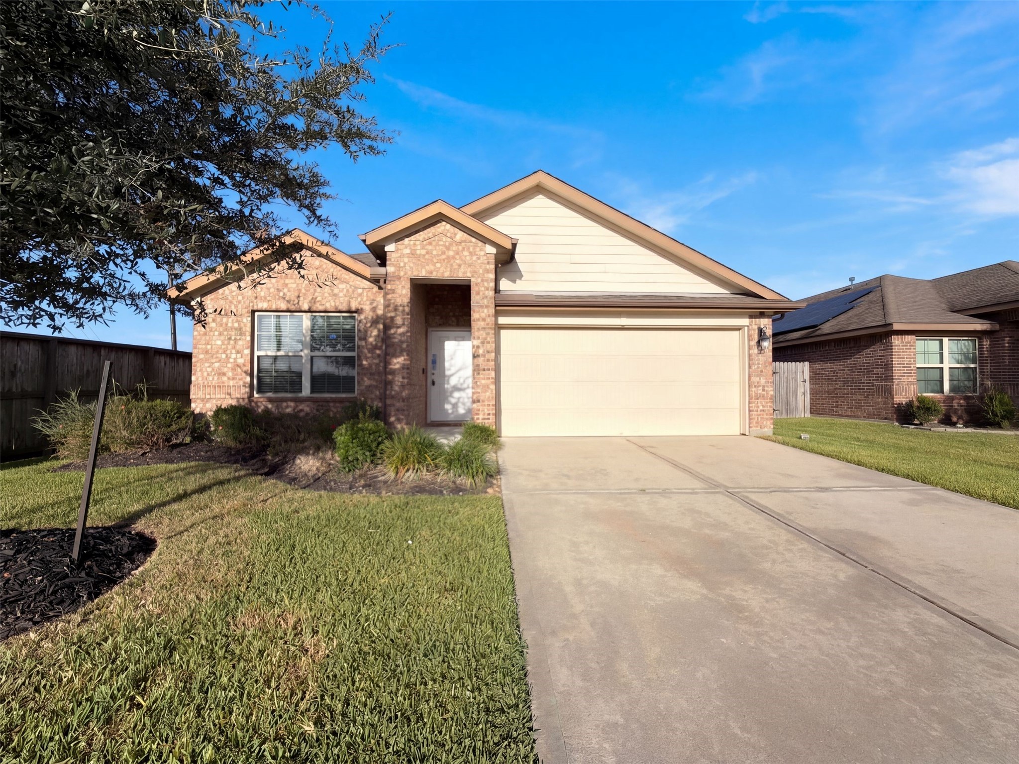 8322 Oakleaf Meadow Court