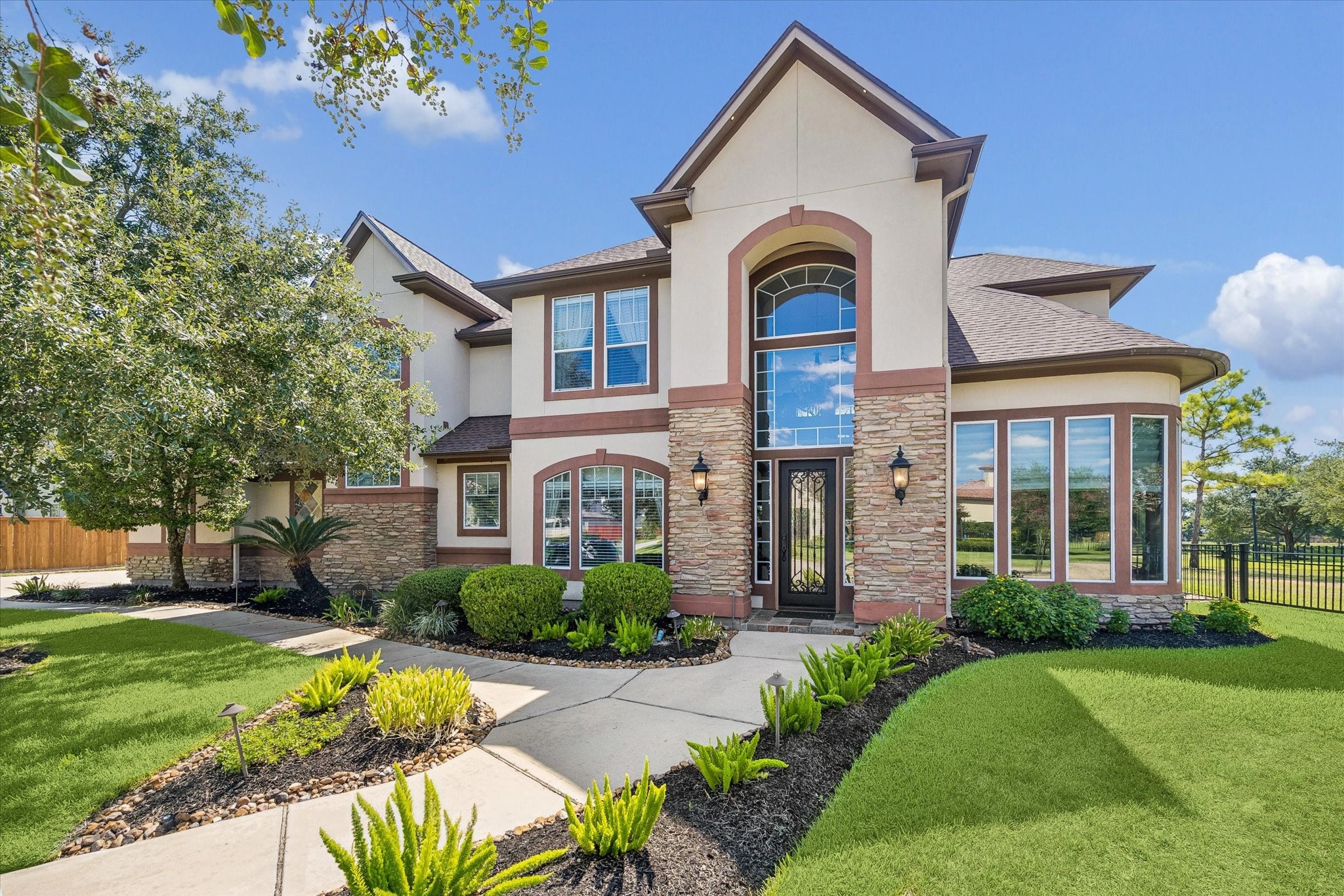 18811 Rosebud Knoll Court