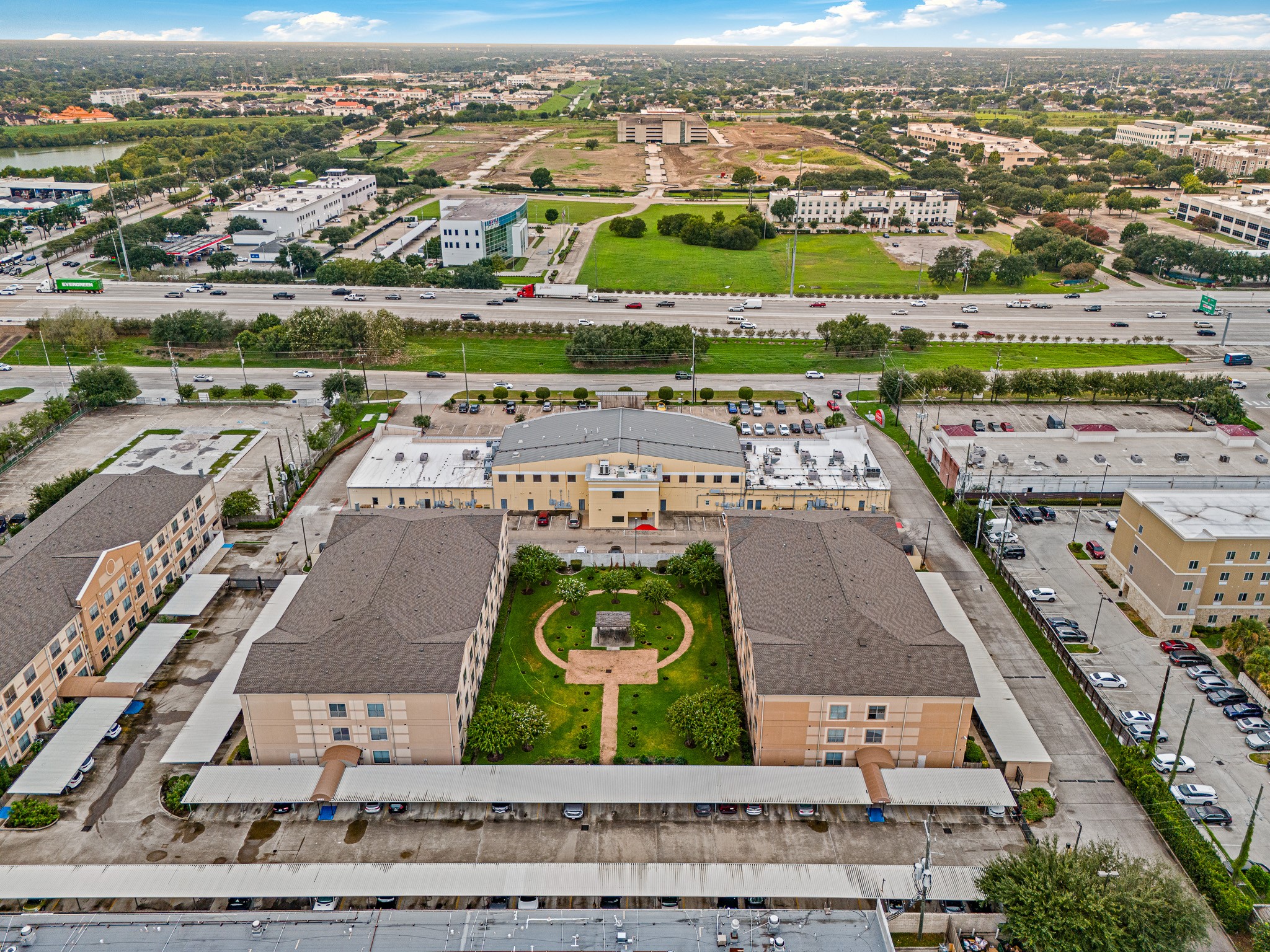6611 W Sam Houston Parkway