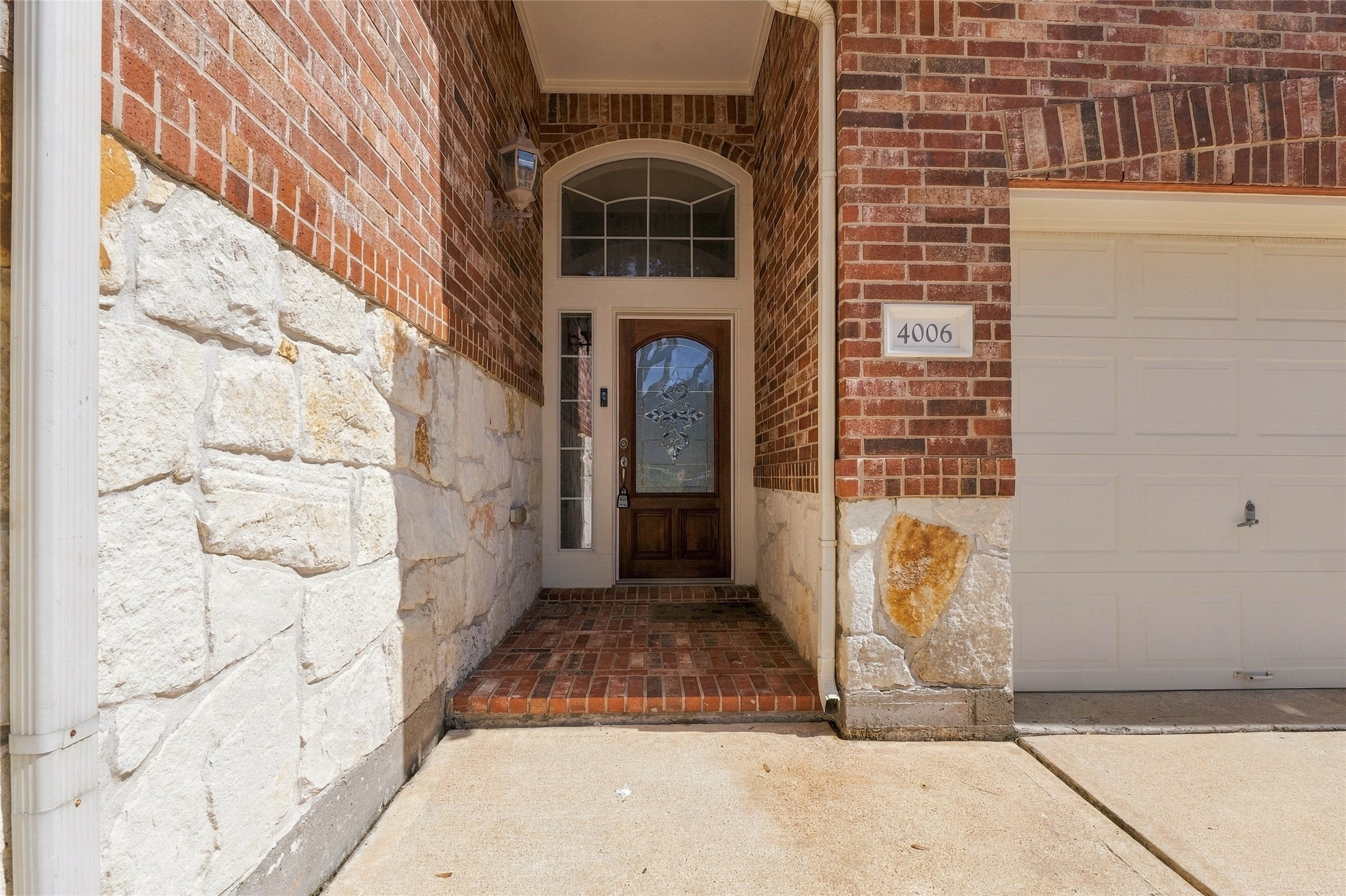 4006 Wolf Springs Court