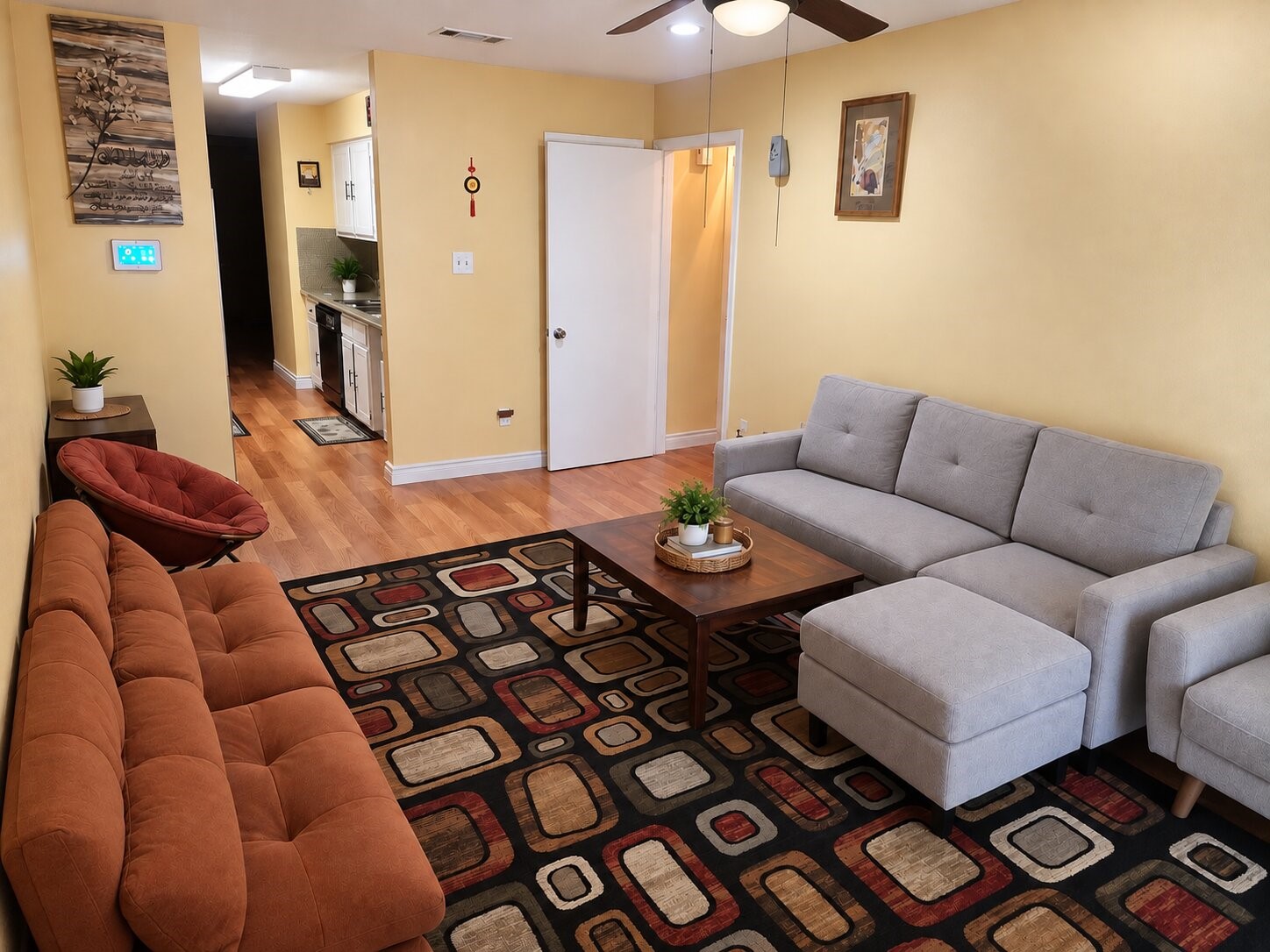 Listing photo 3