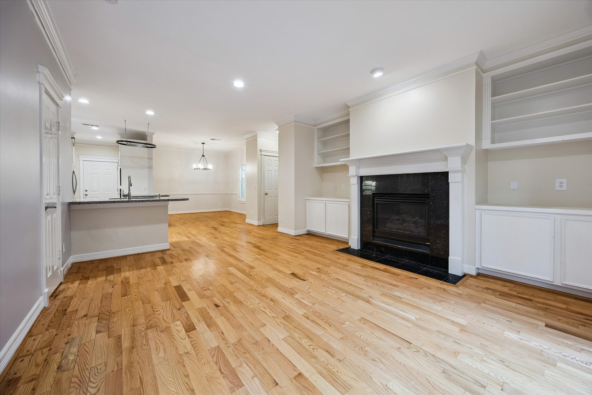 6012 Kirby Drive