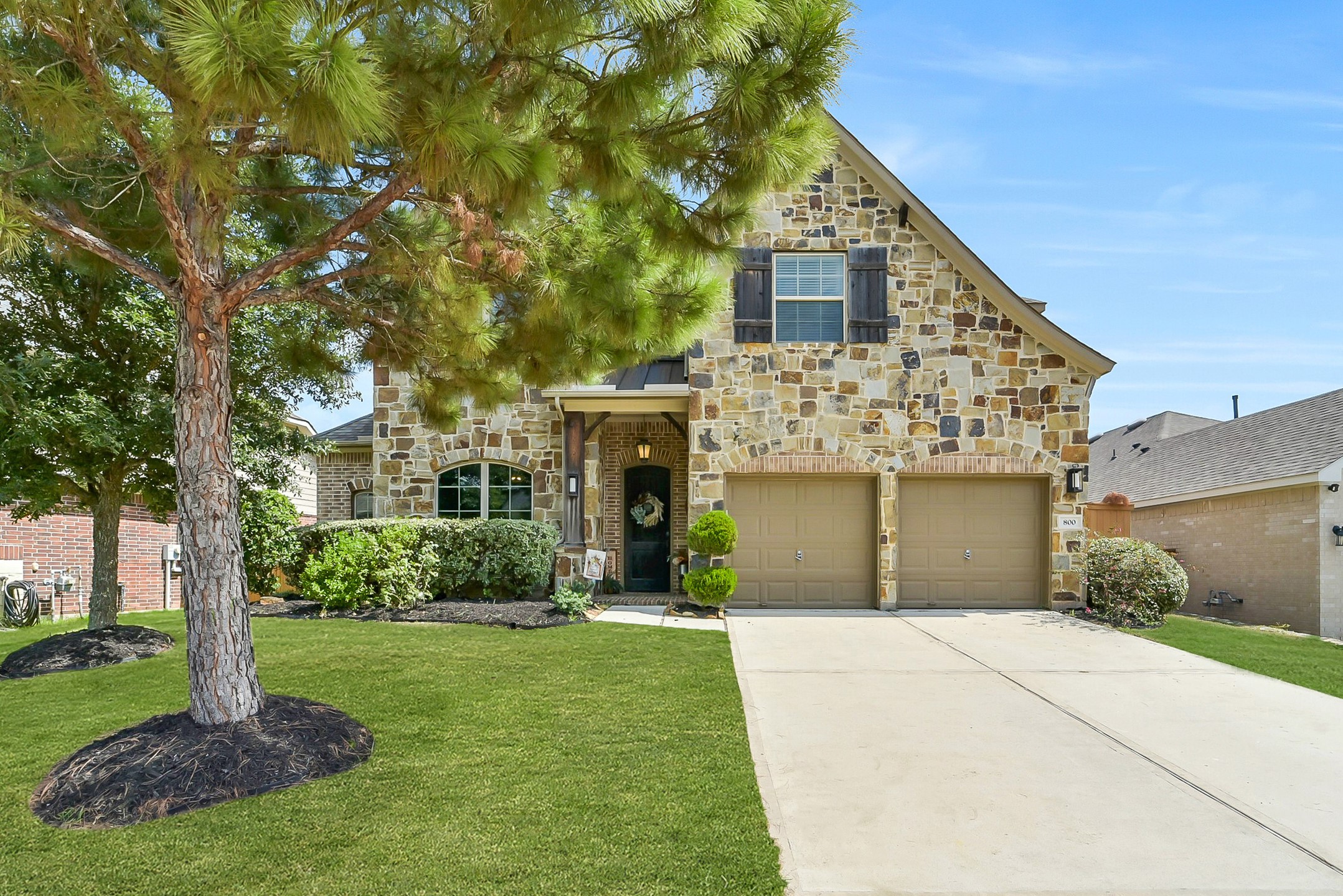 800 Yellow Birch Lane