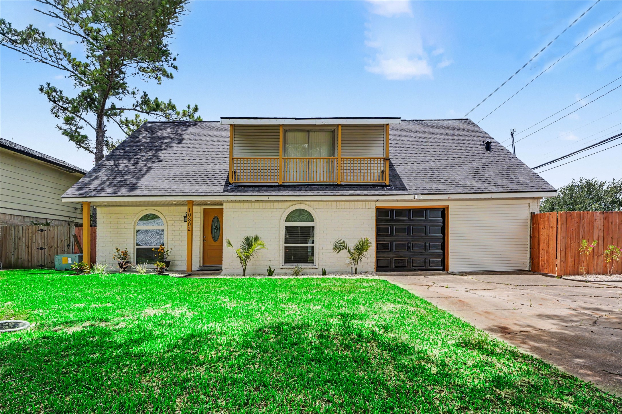 10802 Sagetrail Drive