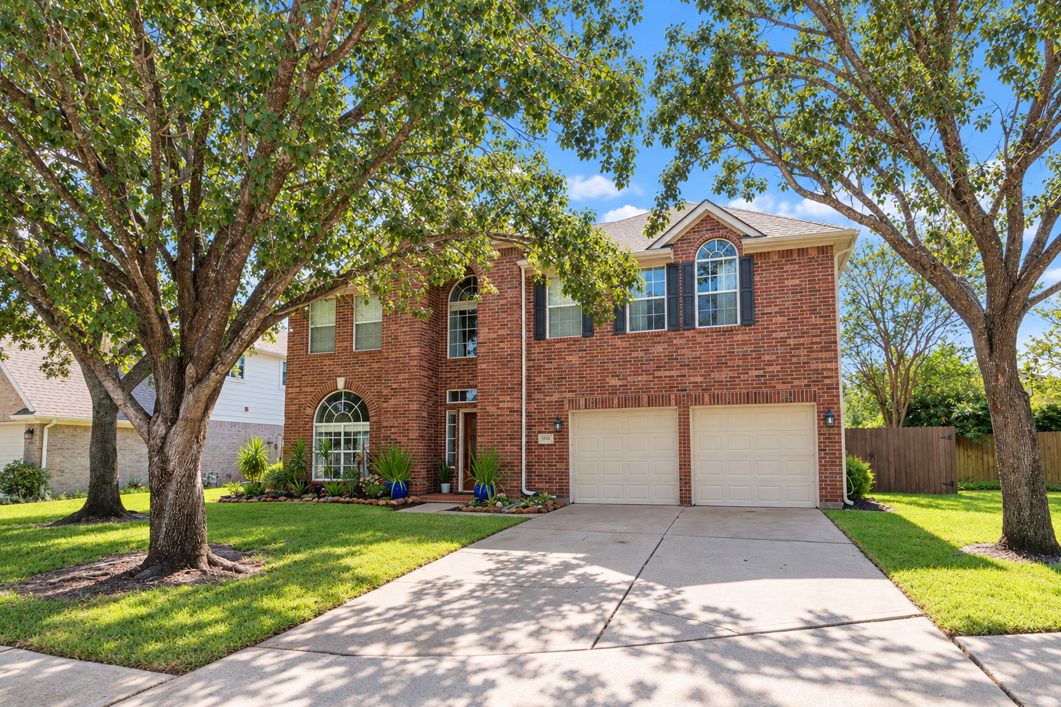 4107 E Baden Oaks Drive