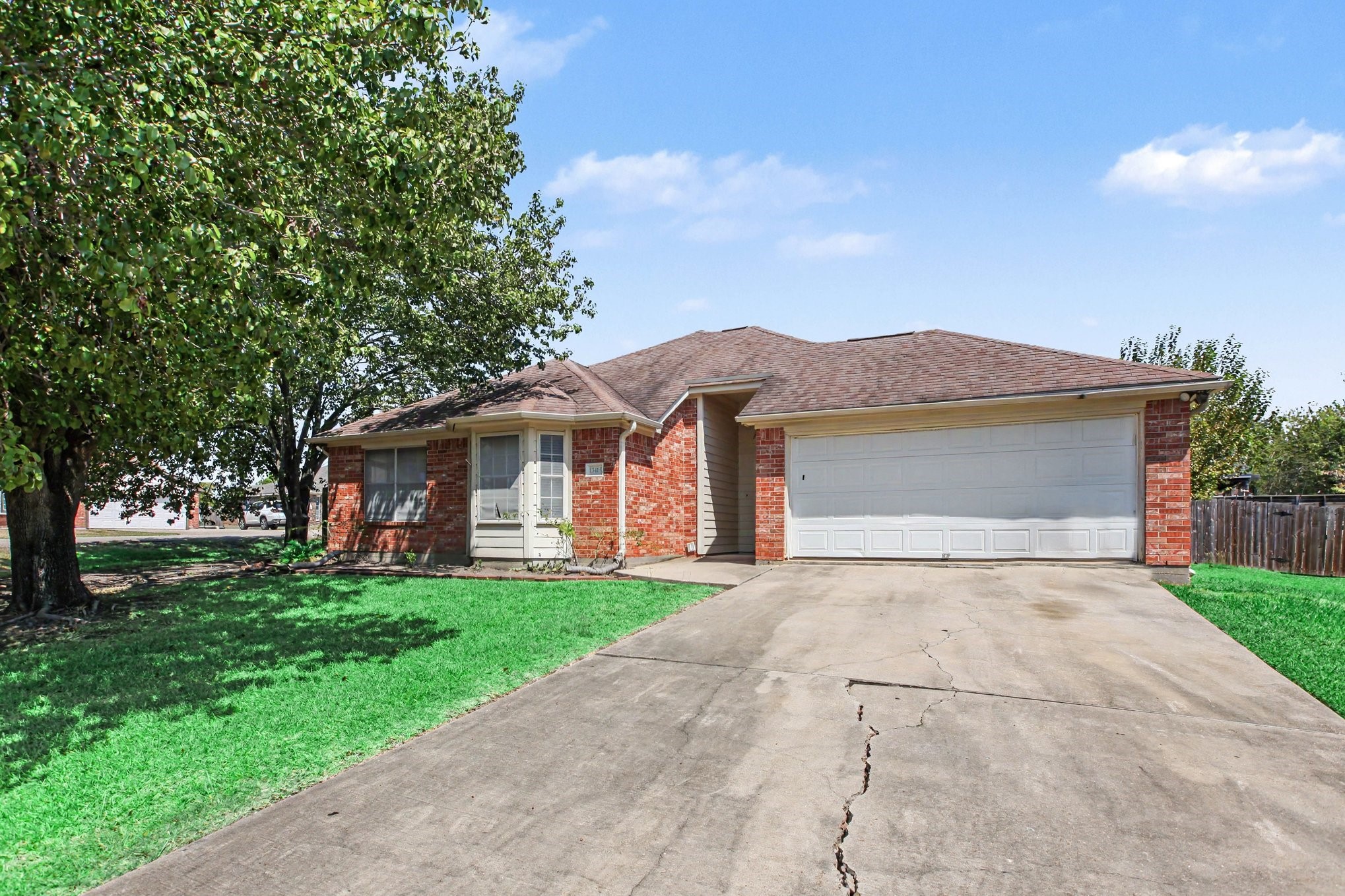 Listing photo 1
