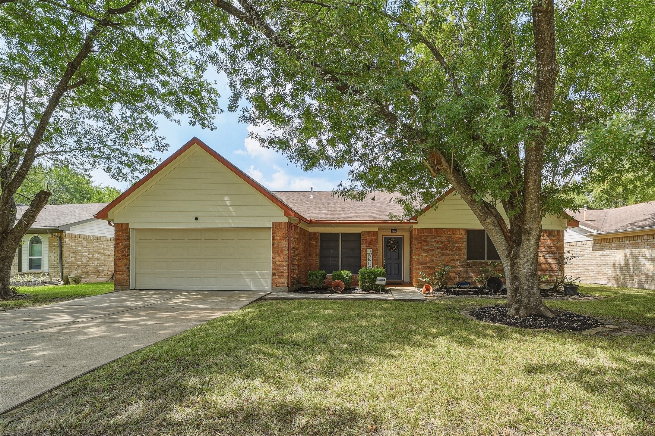 3726 Royal Manor Drive
