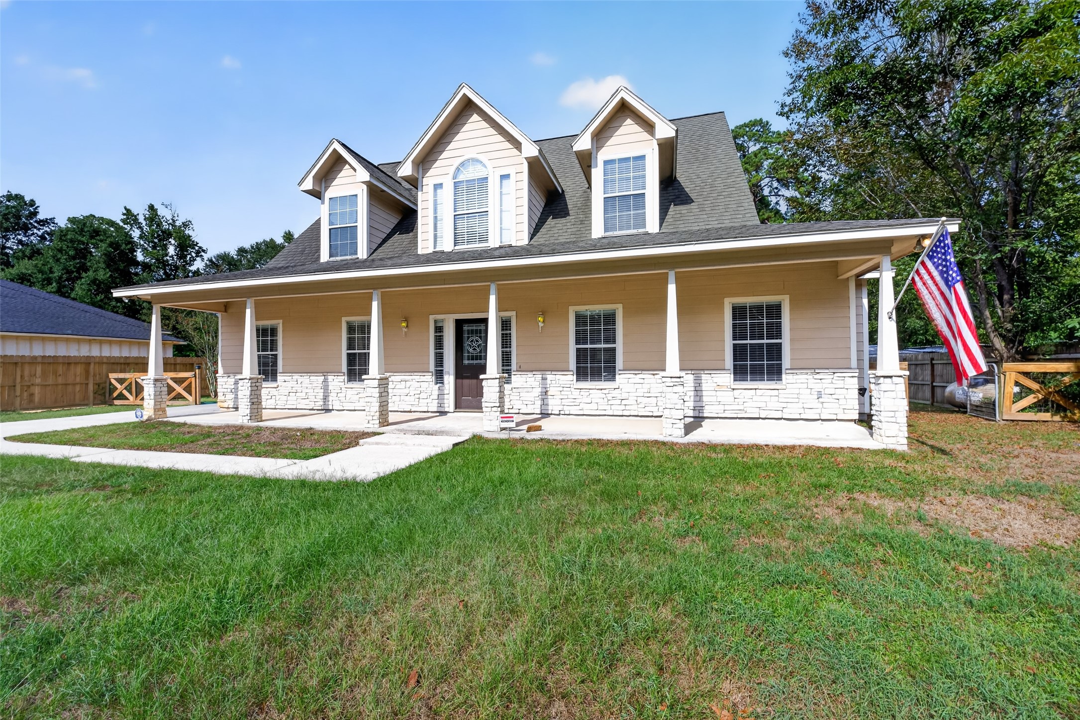 Listing photo 5