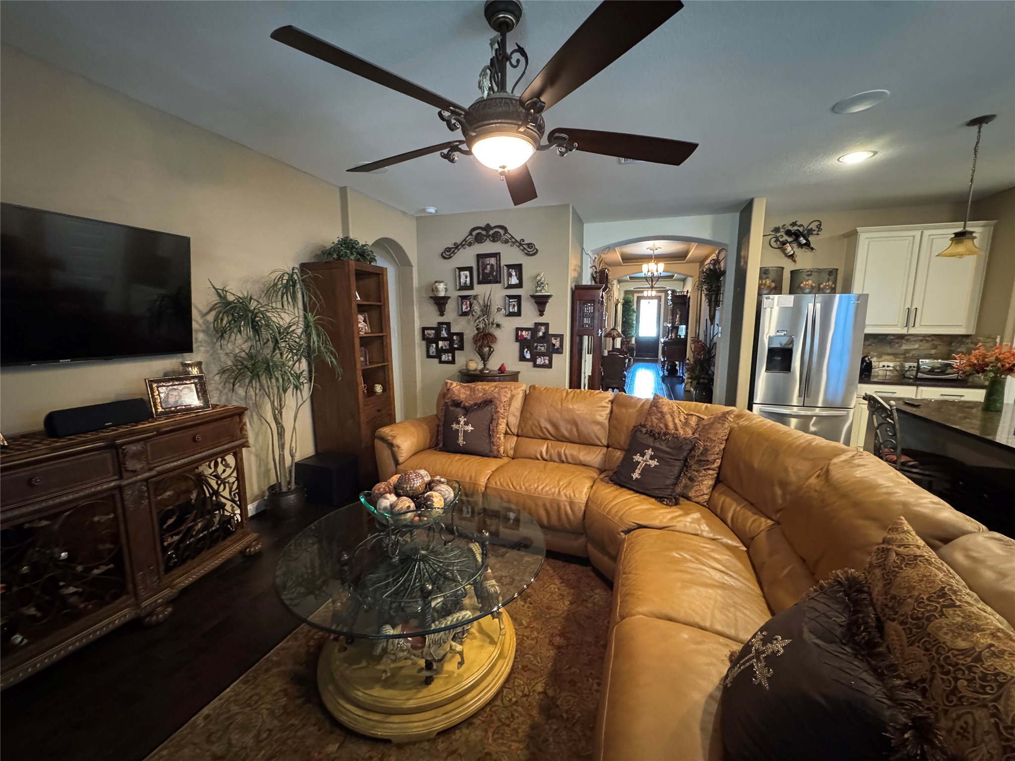 Listing photo 4