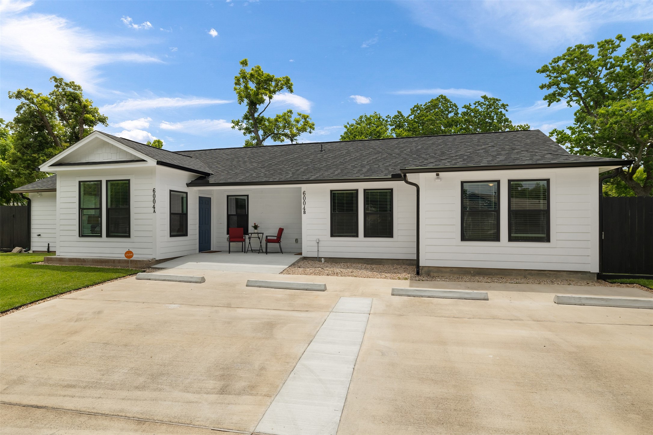 6004 Bois D Arc Street