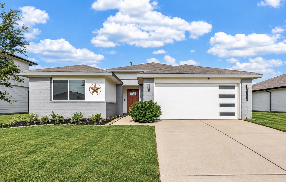 1710 Mountain Echo Drive