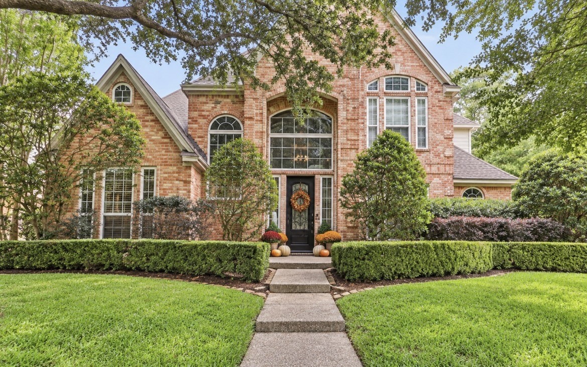 2106 Mountain Lake Drive