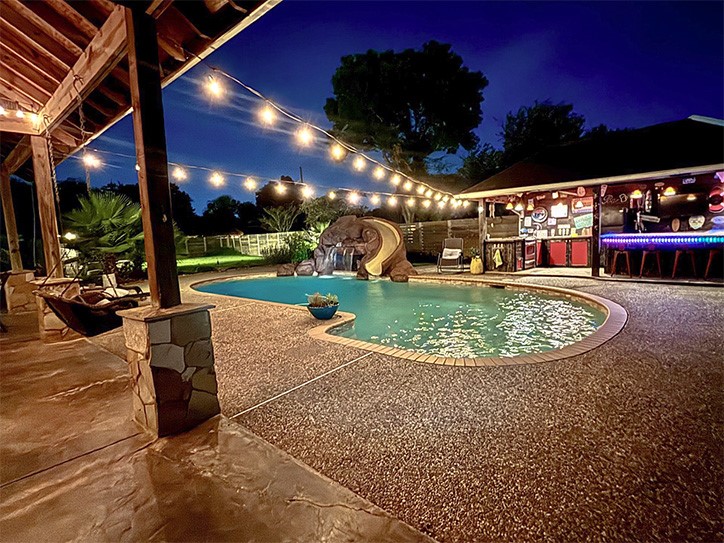 3005 Dow Circle