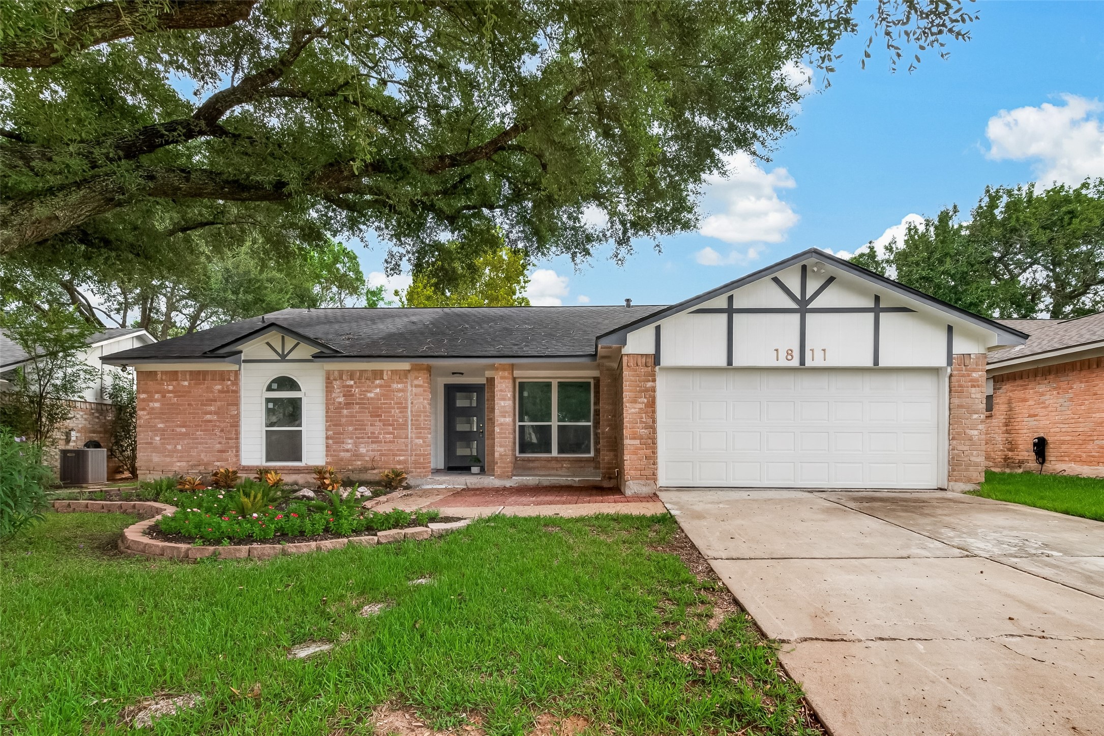 1811 Polley Court