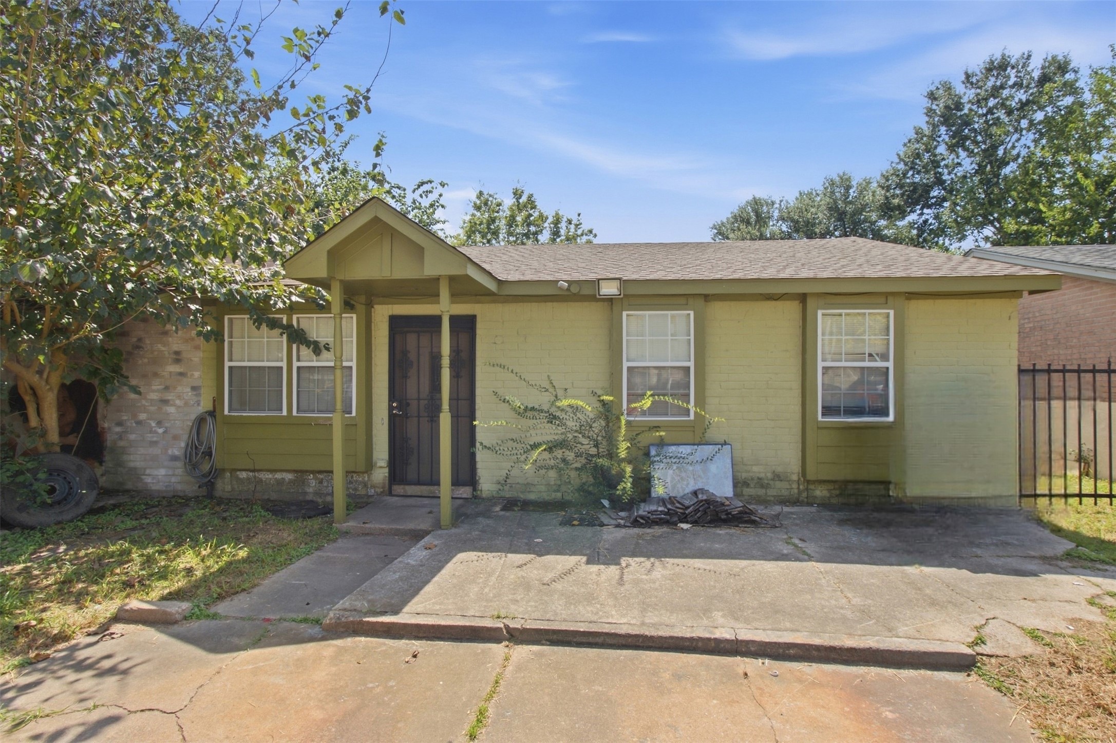 5143 Glenridge Lane