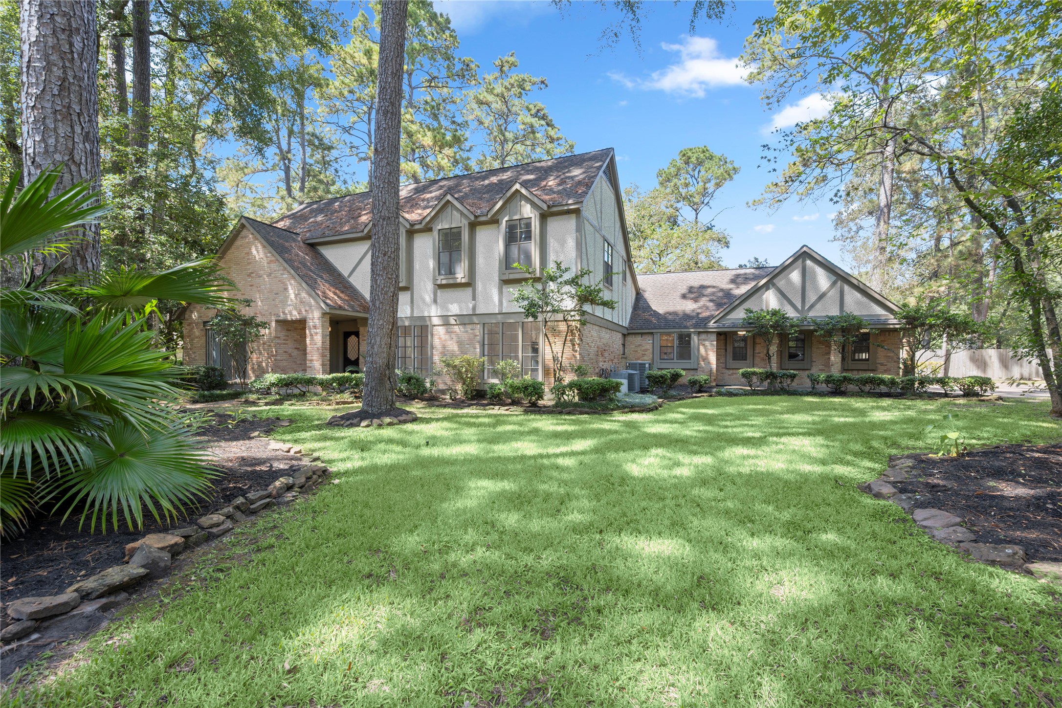 2103 Woodford Green Drive