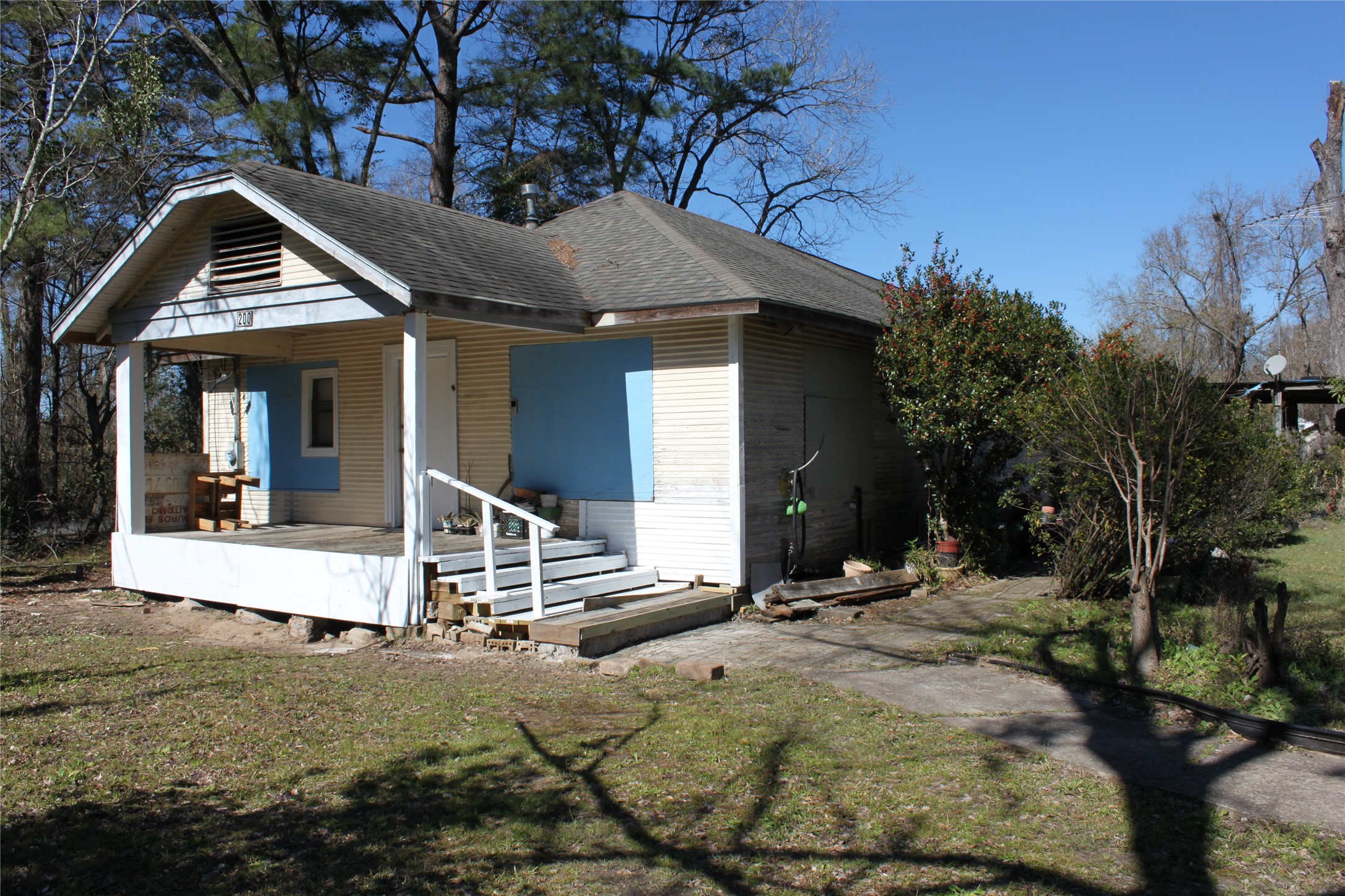 Listing photo 2