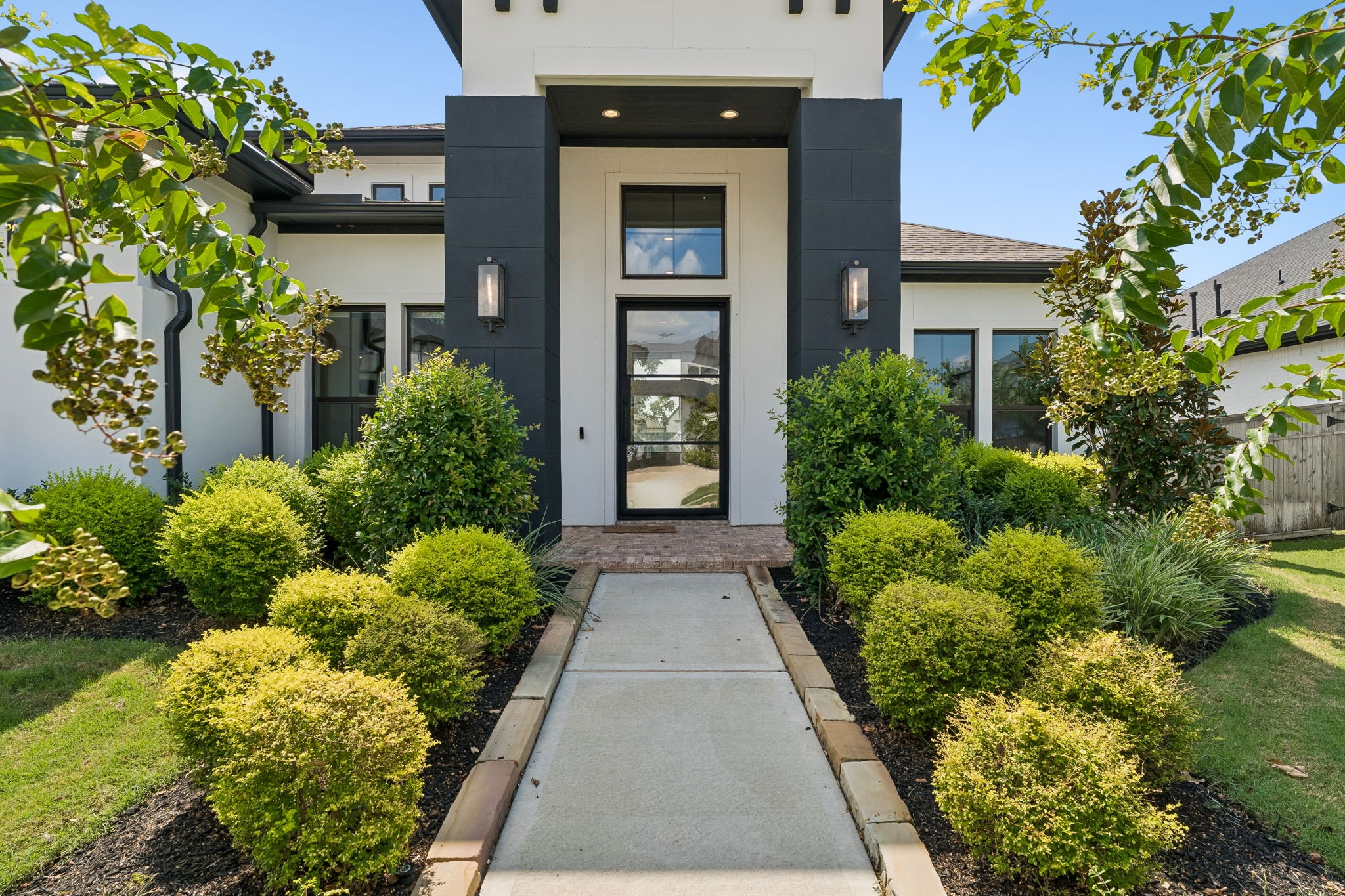 10110 Mariner Oaks Drive