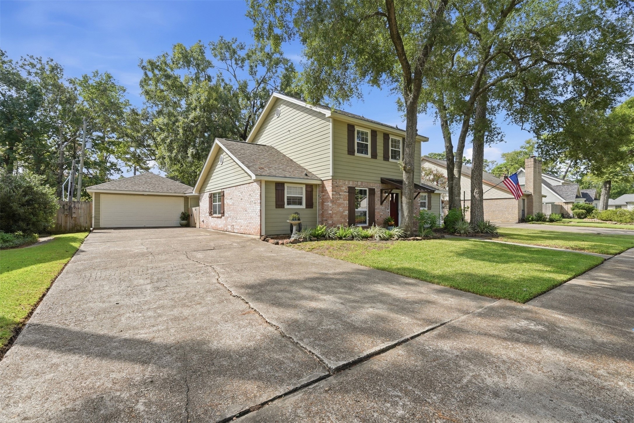 Listing photo 3