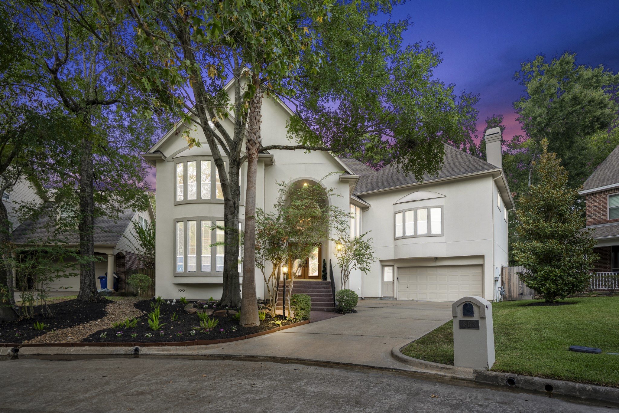 Listing photo 2