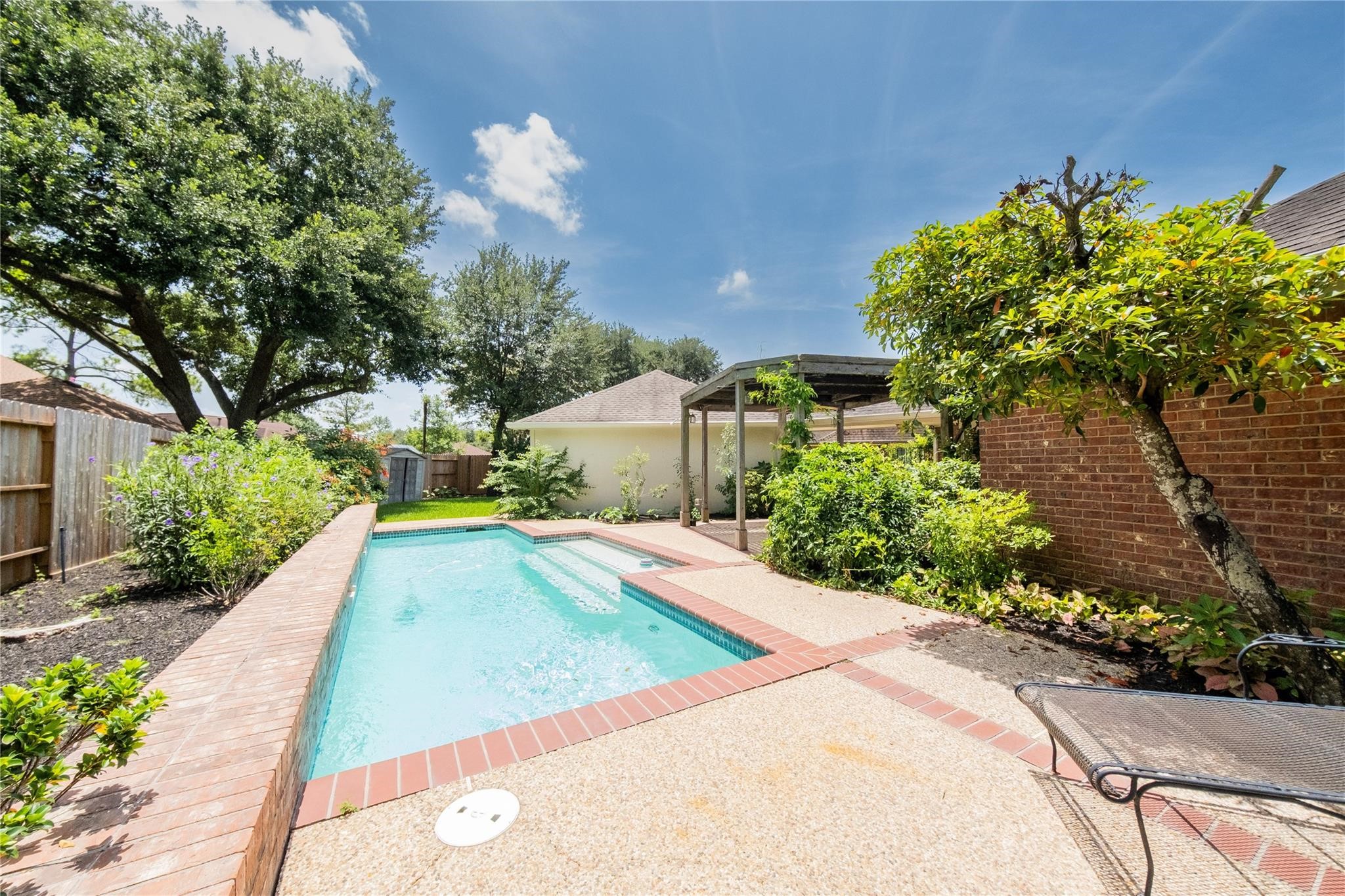 Listing photo 5