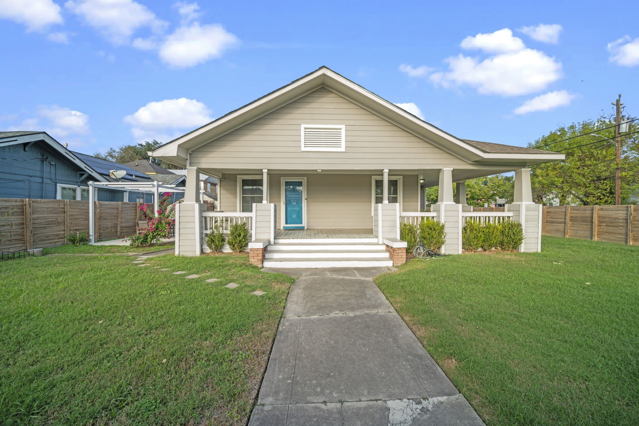 Listing photo 4